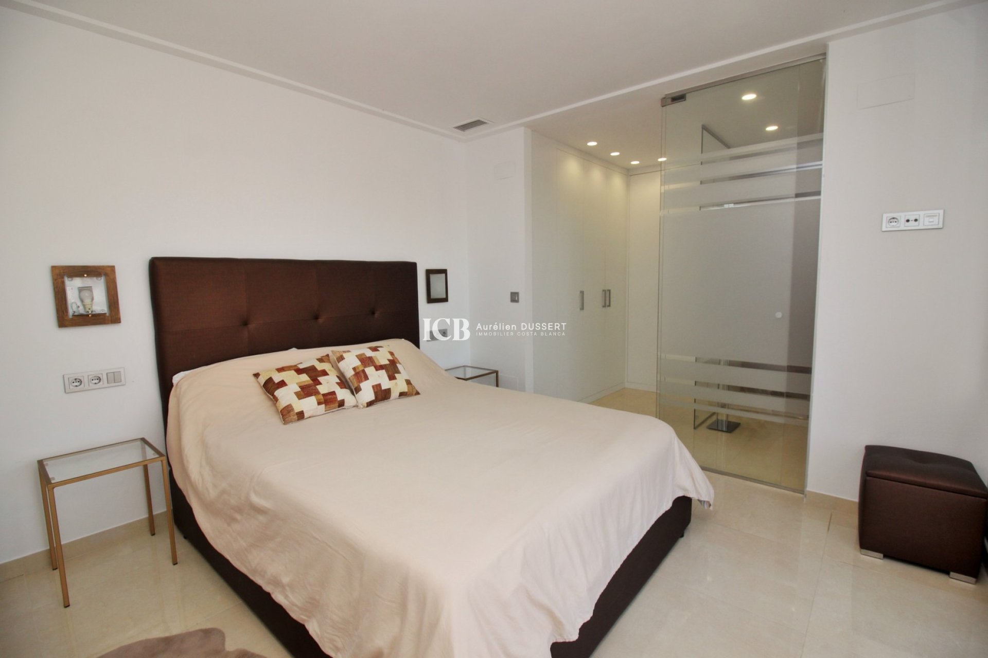 Resale - Villa -
Orihuela Costa - Villamartín