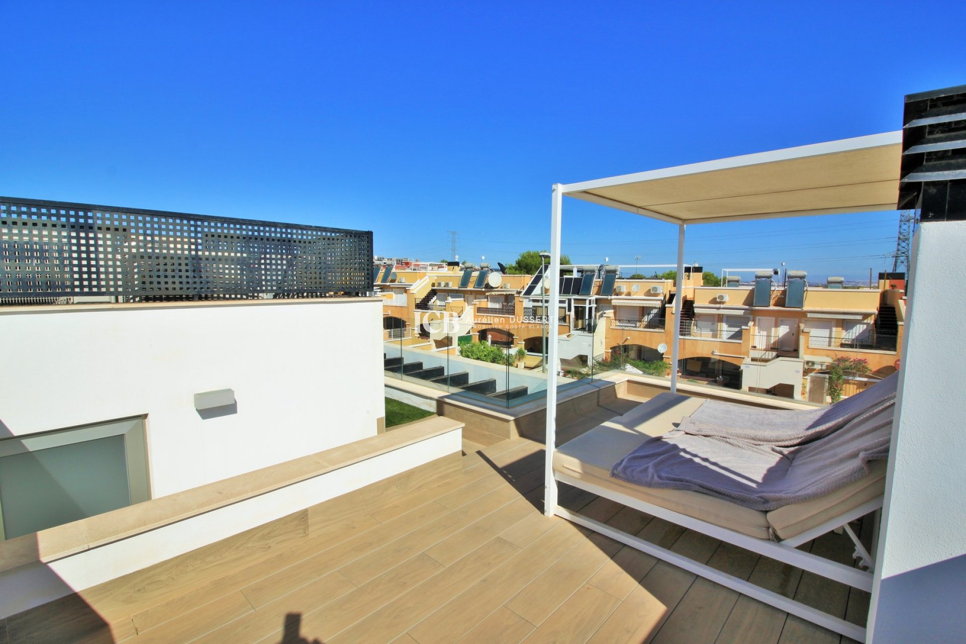 Resale - Villa -
Orihuela Costa - Villamartín