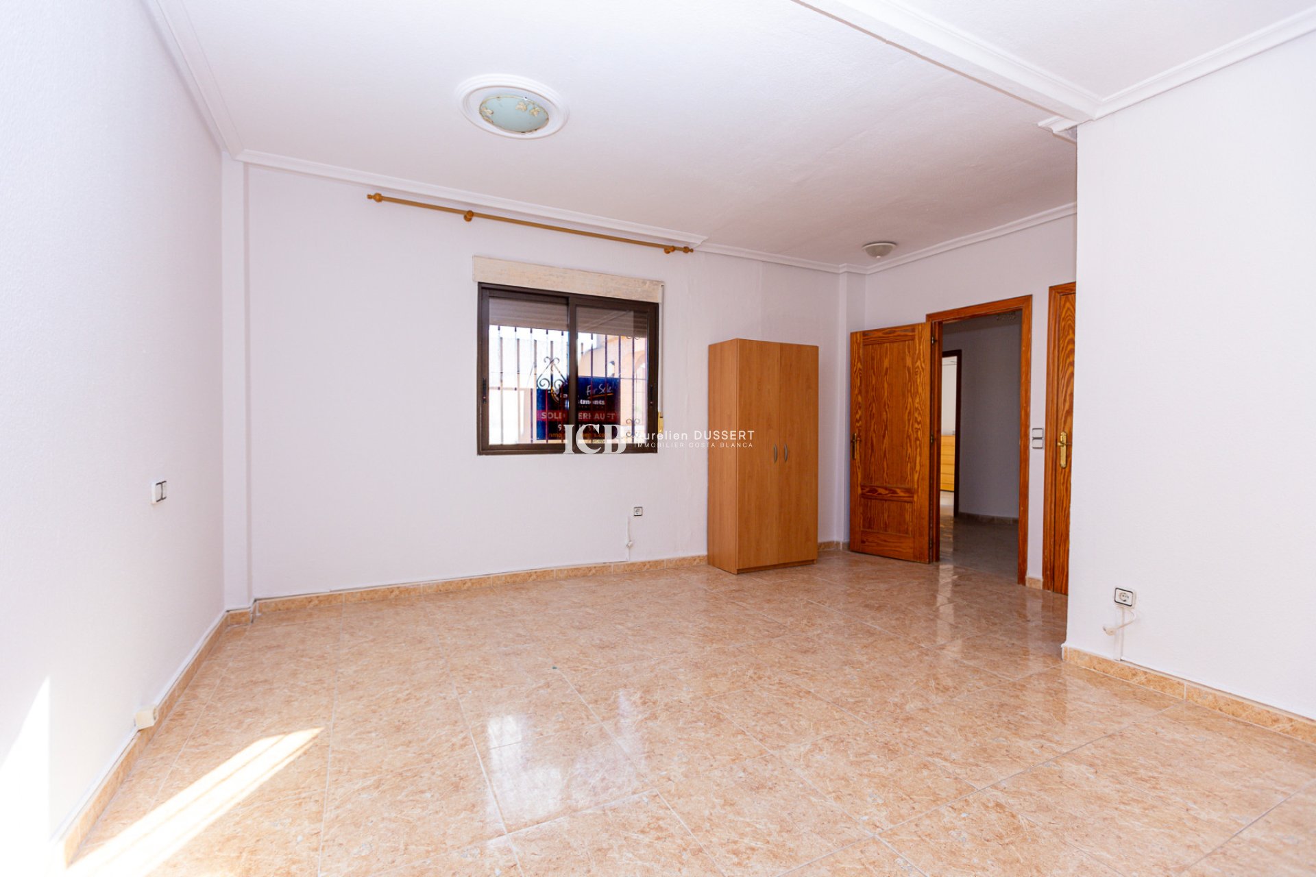 Resale - Villa -
Orihuela Costa - Villamartín