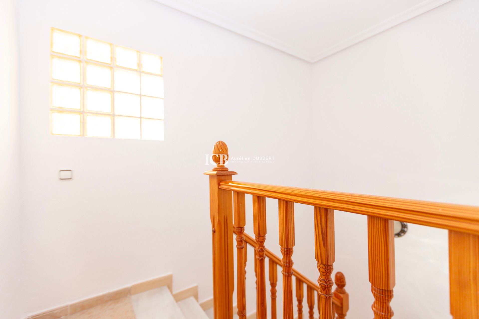 Resale - Villa -
Orihuela Costa - Villamartín