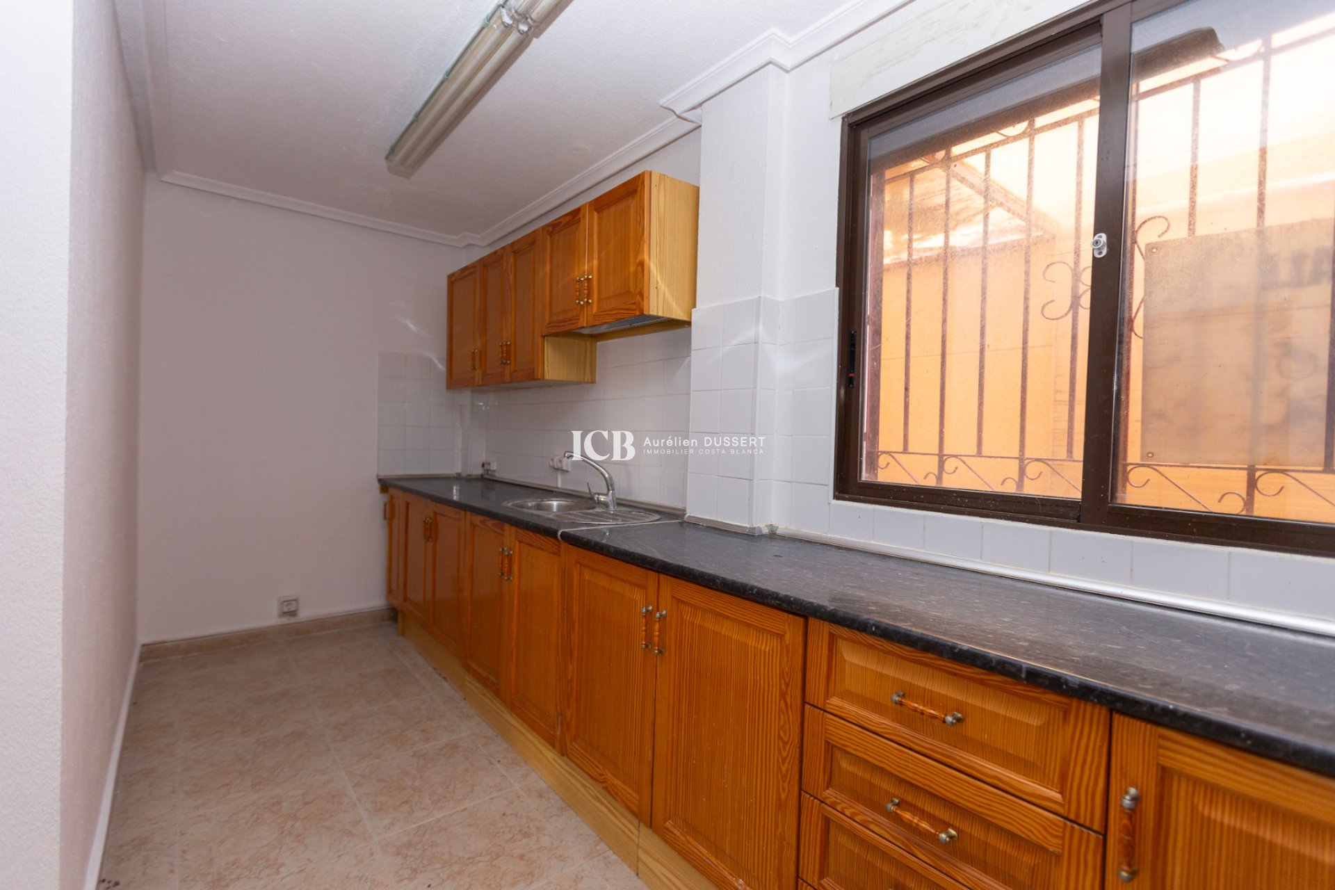 Resale - Villa -
Orihuela Costa - Villamartín