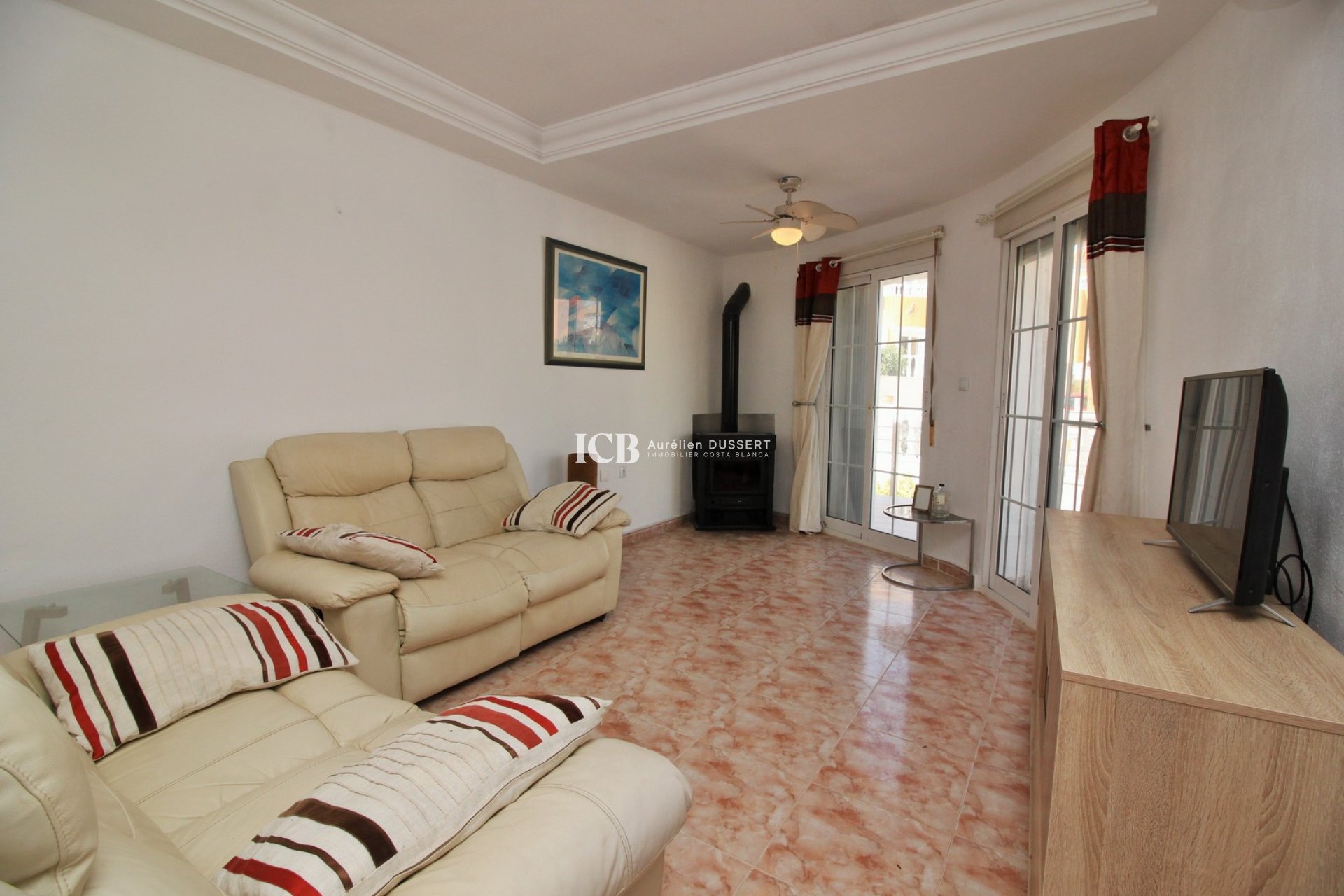 Resale - Villa -
Orihuela Costa - Villamartín