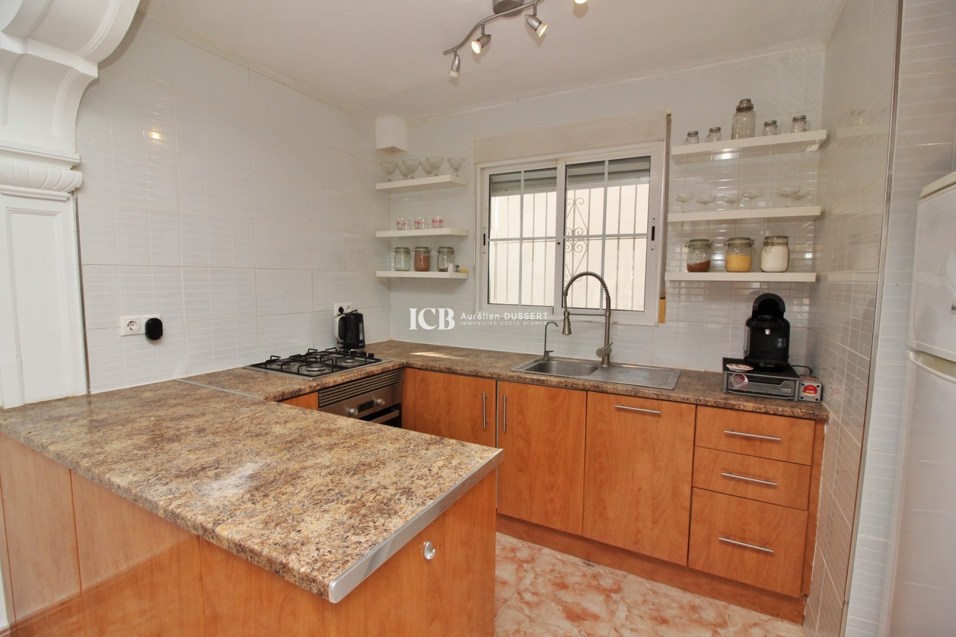 Resale - Villa -
Orihuela Costa - Villamartín