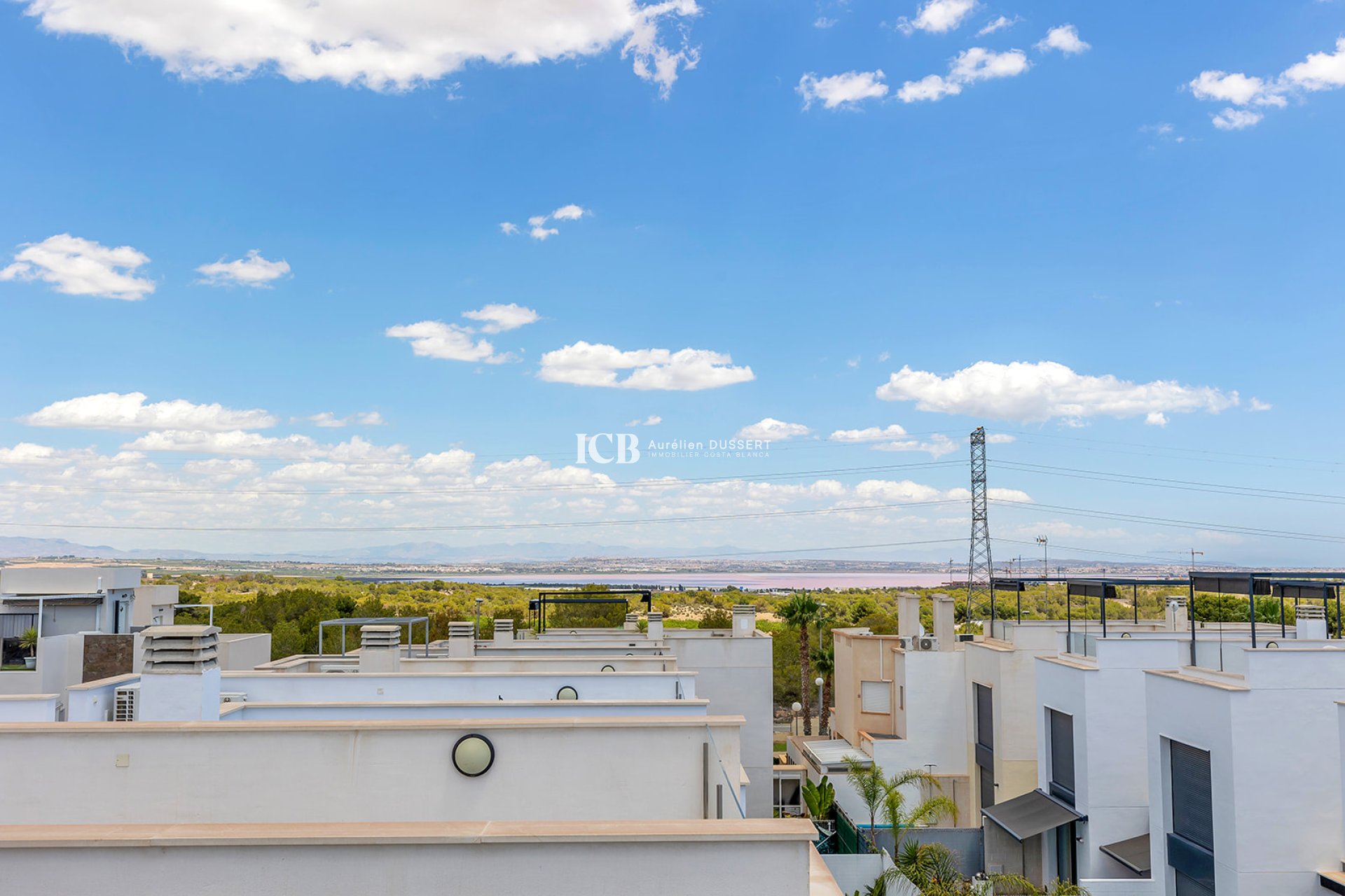 Resale - Villa -
Orihuela Costa - Villamartín