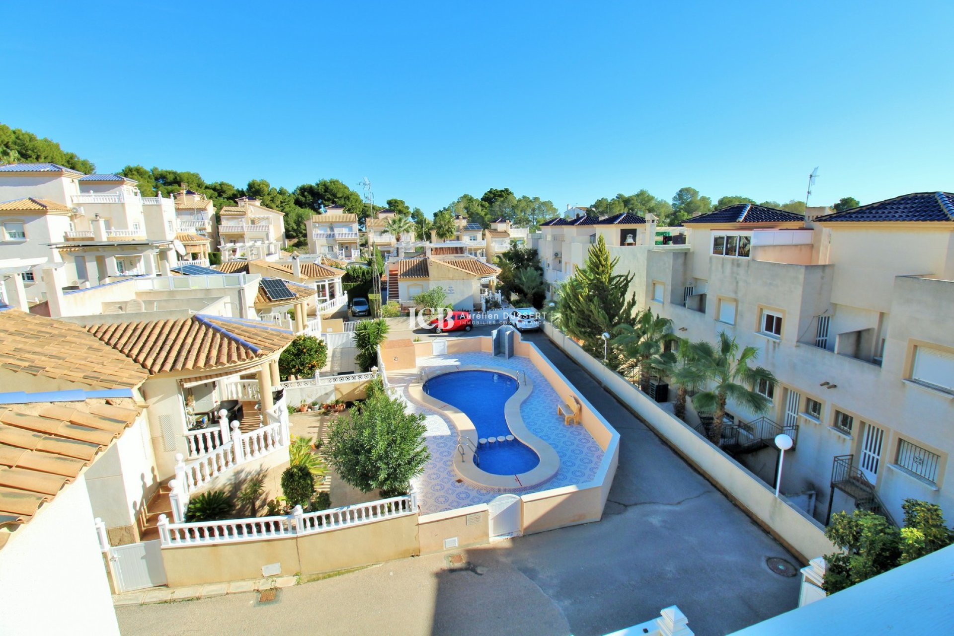 Resale - Villa -
Orihuela Costa - Villamartín