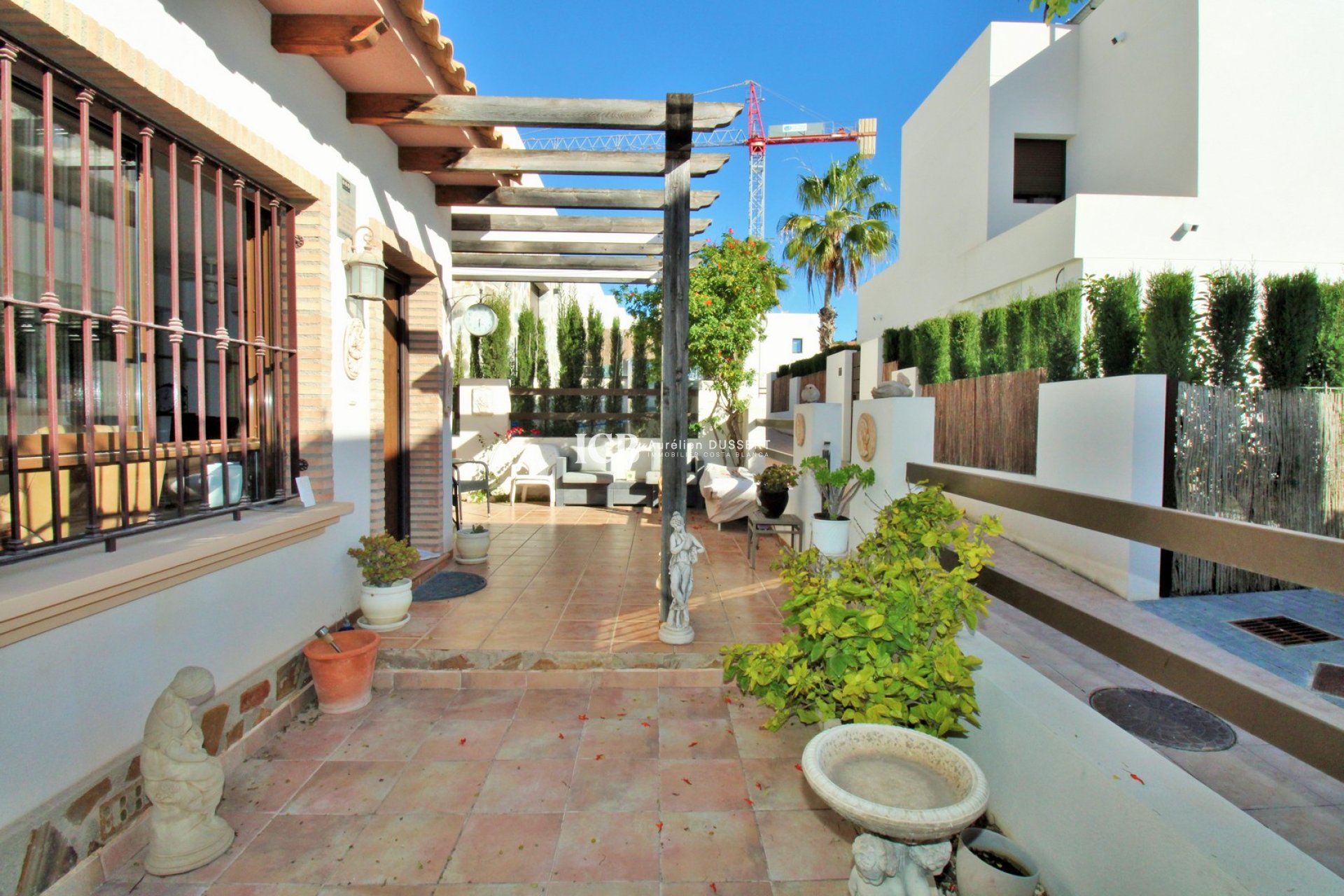 Resale - Villa -
Orihuela Costa - Villamartín