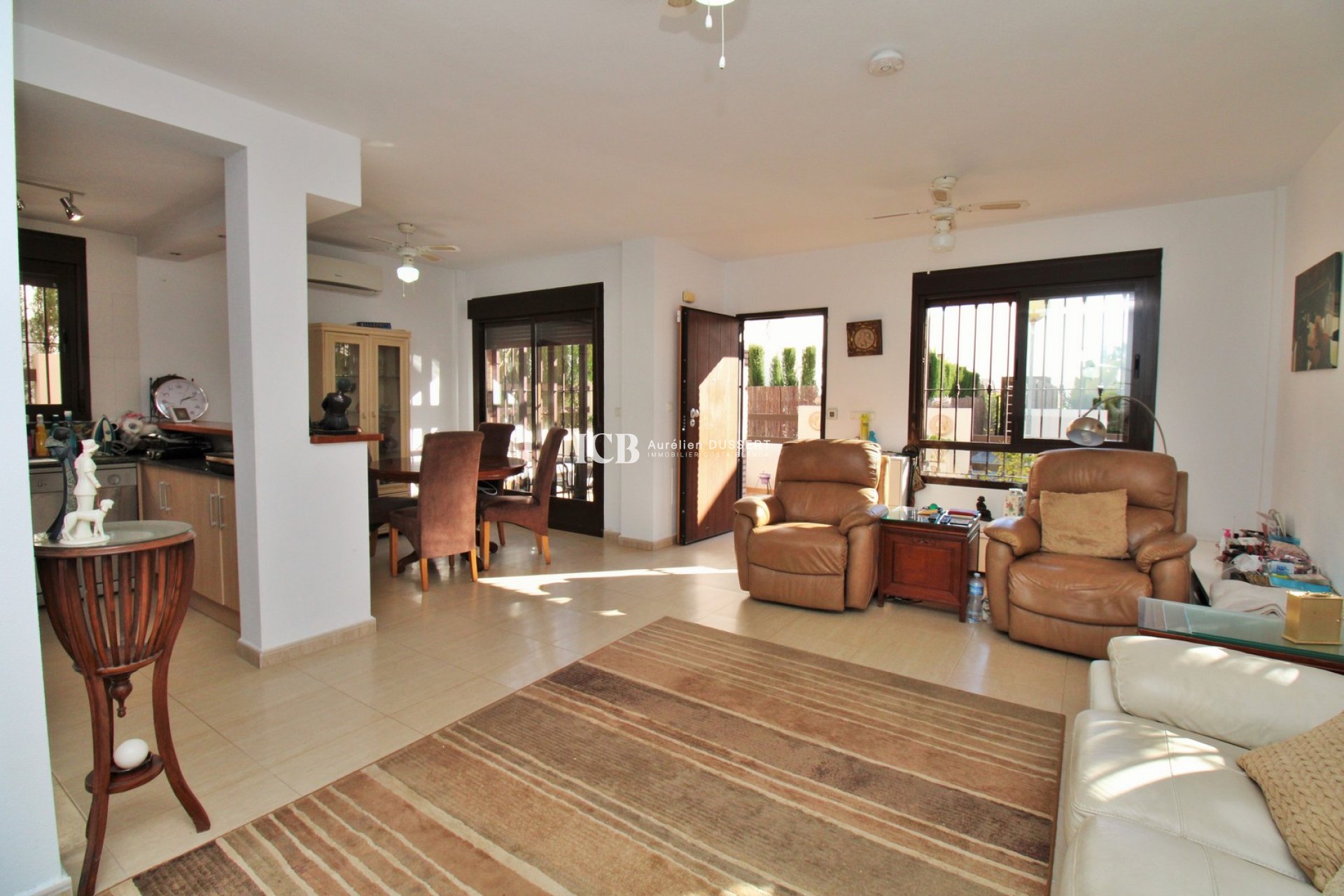 Resale - Villa -
Orihuela Costa - Villamartín