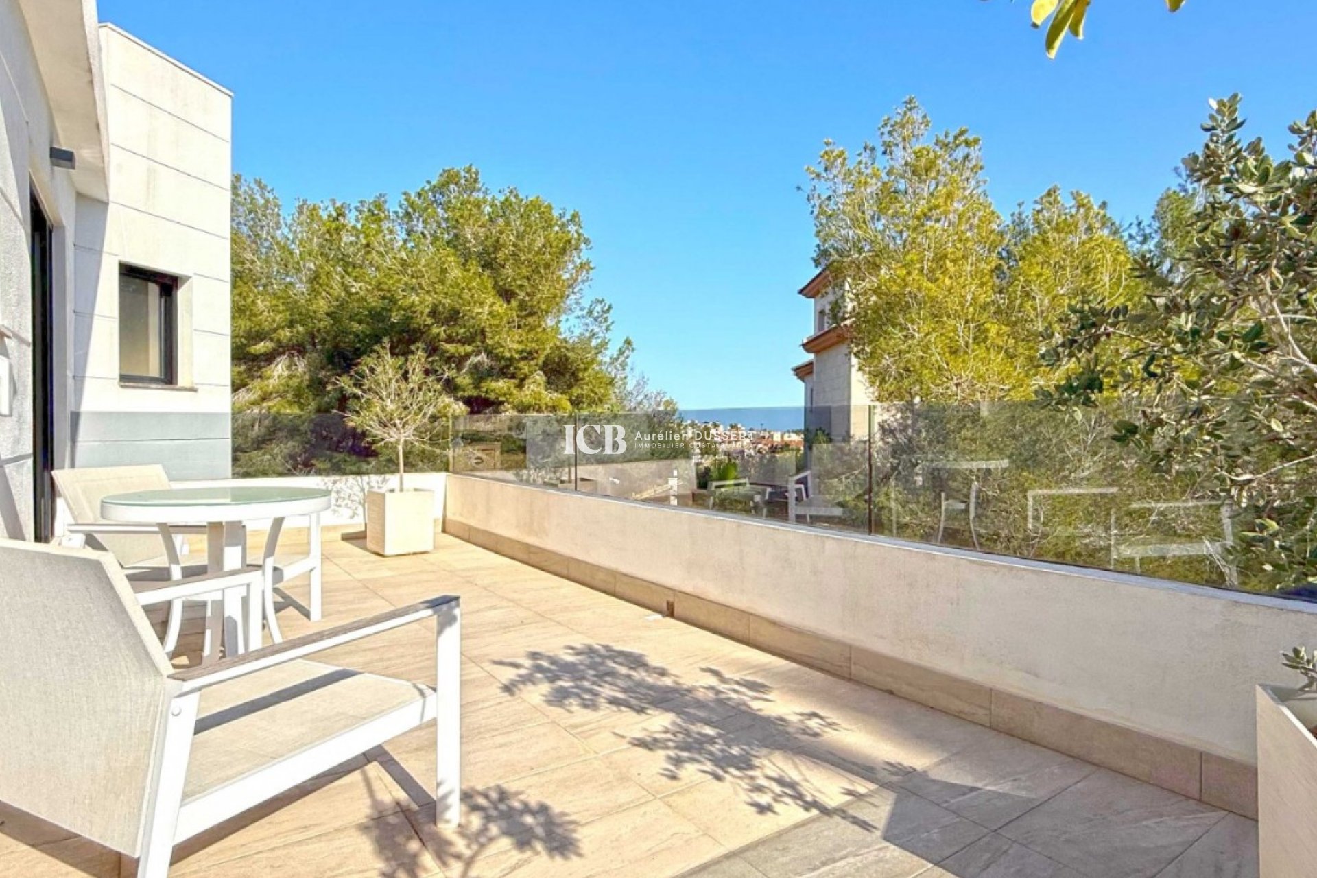 Resale - Villa -
Orihuela Costa - Villamartín