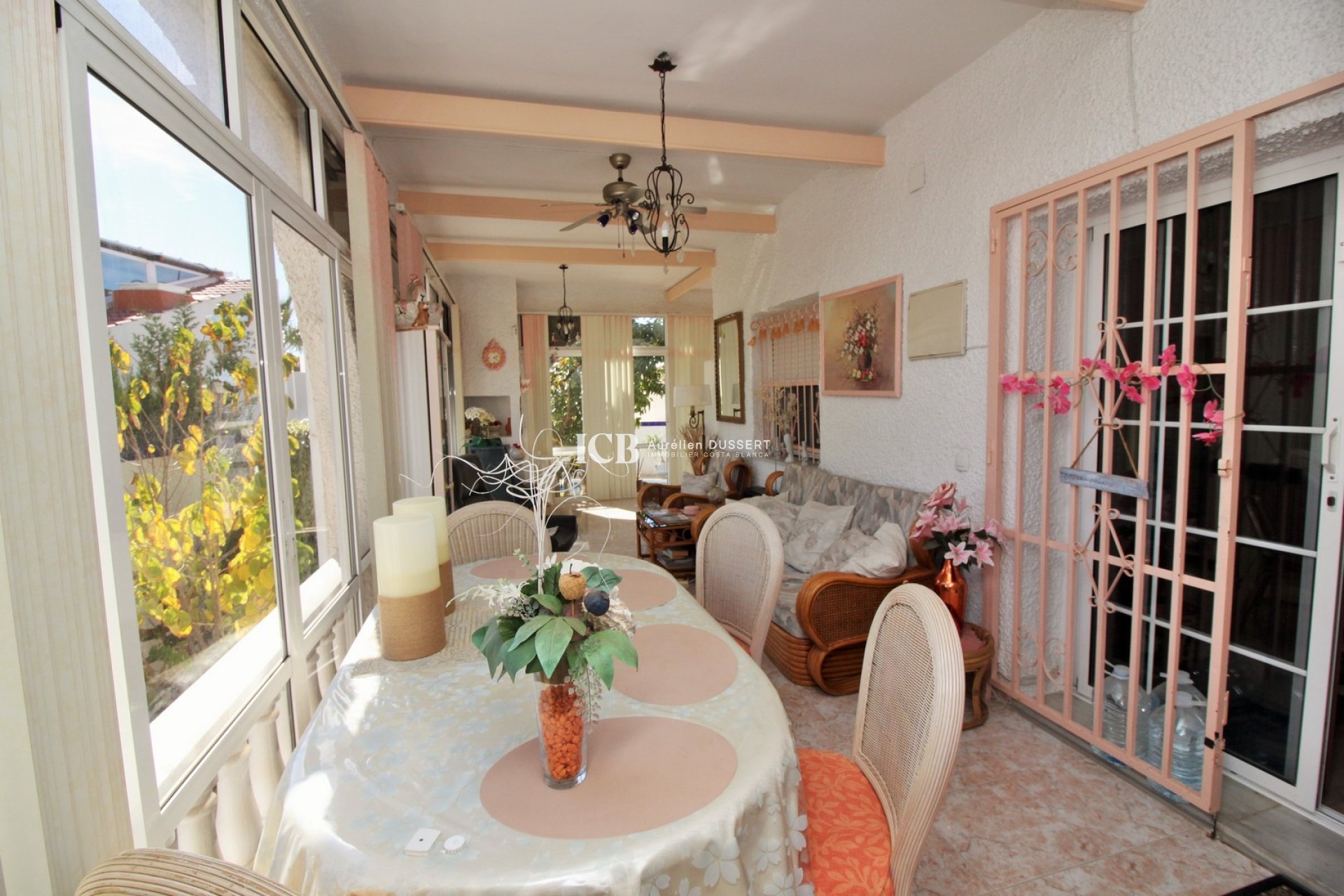 Resale - Villa -
Orihuela Costa - Villamartín