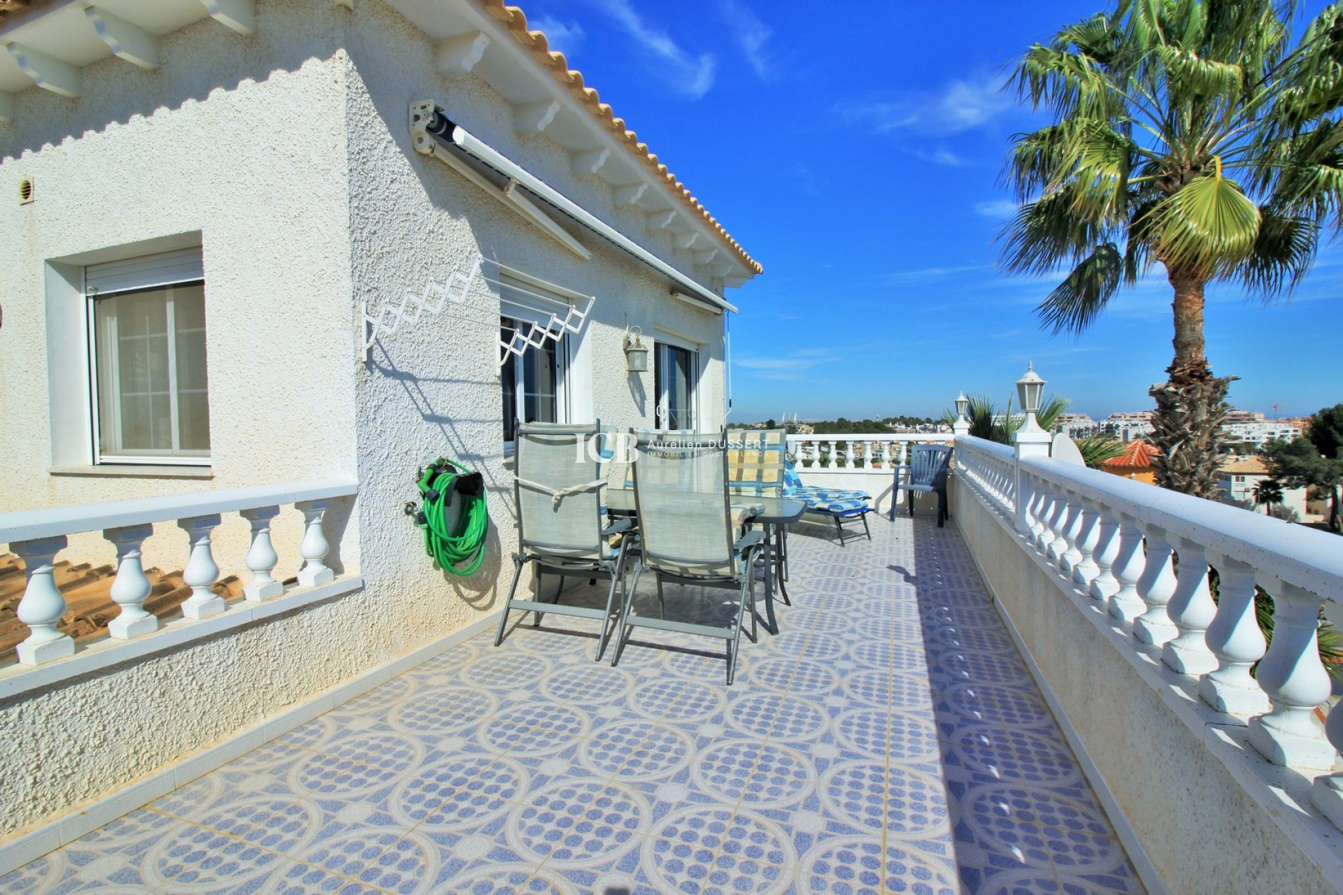 Resale - Villa -
Orihuela Costa - Villamartín