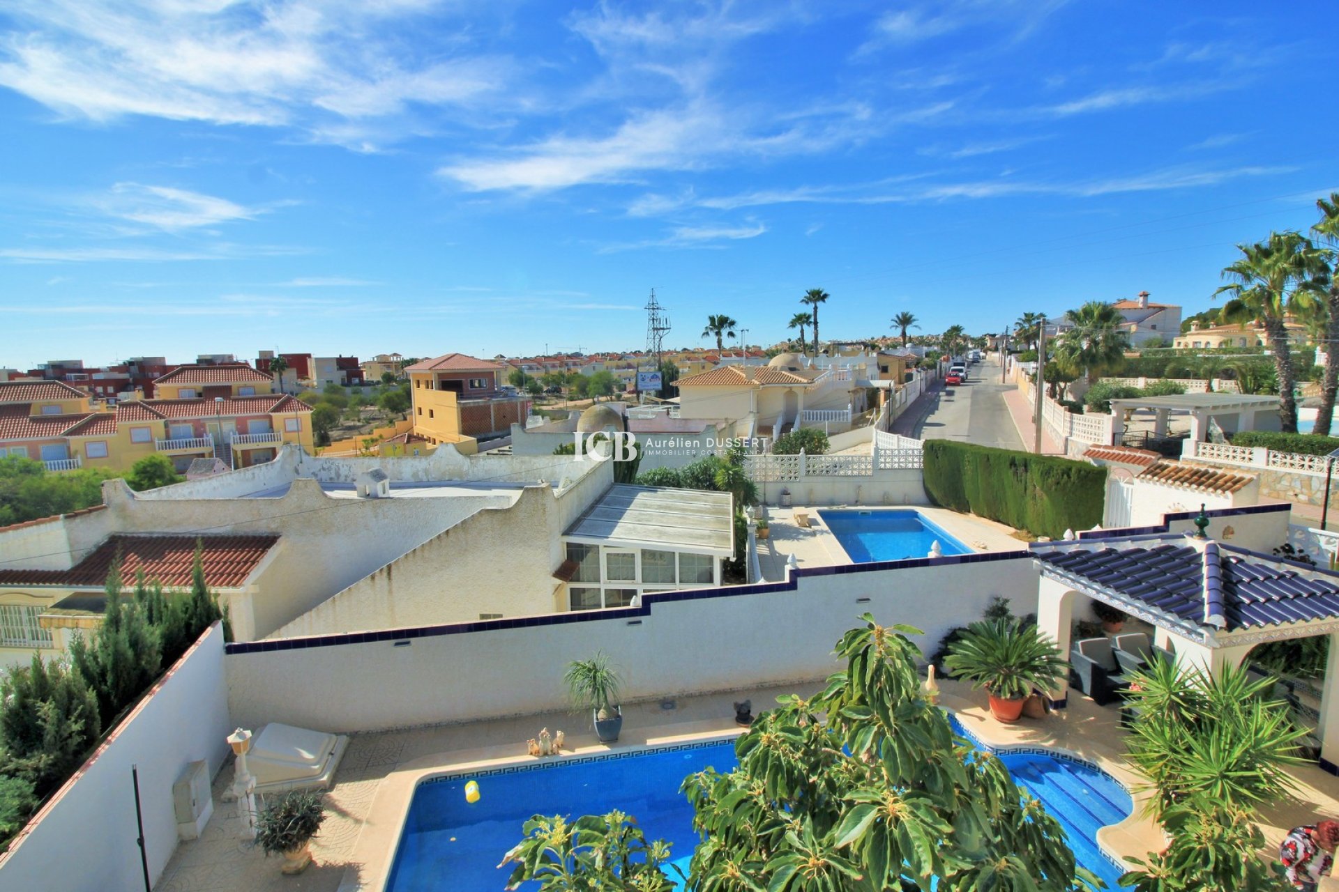 Resale - Villa -
Orihuela Costa - Villamartín