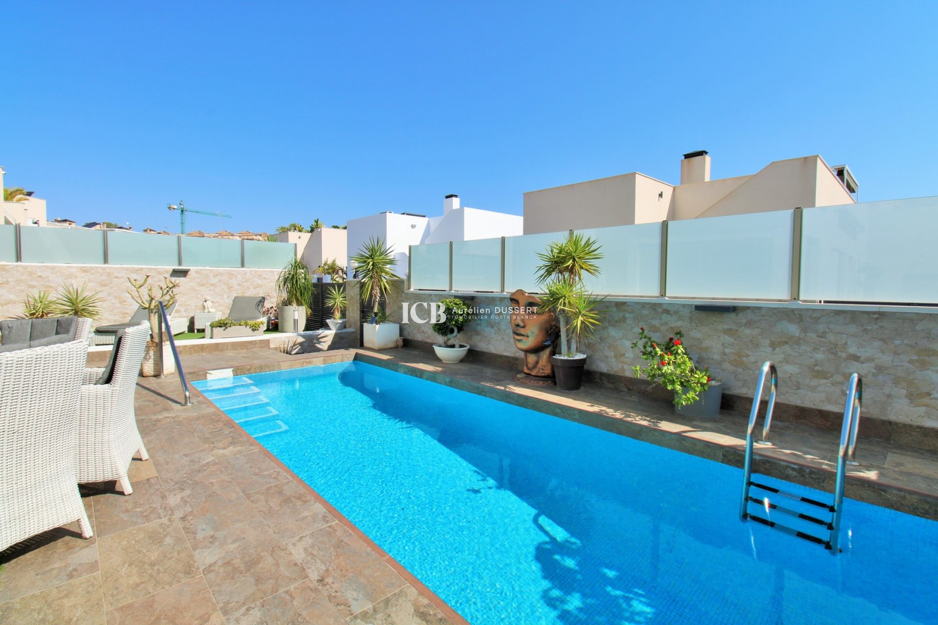 Resale - Villa -
Orihuela Costa - Villamartín
