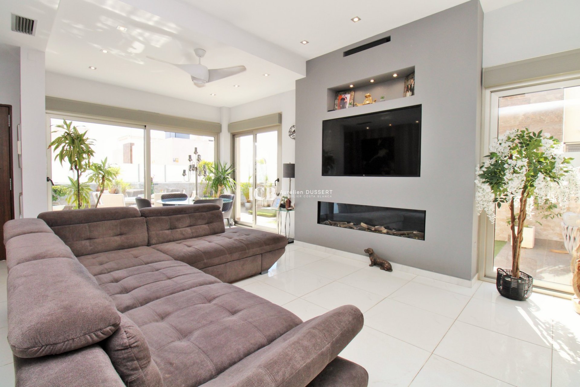 Resale - Villa -
Orihuela Costa - Villamartín