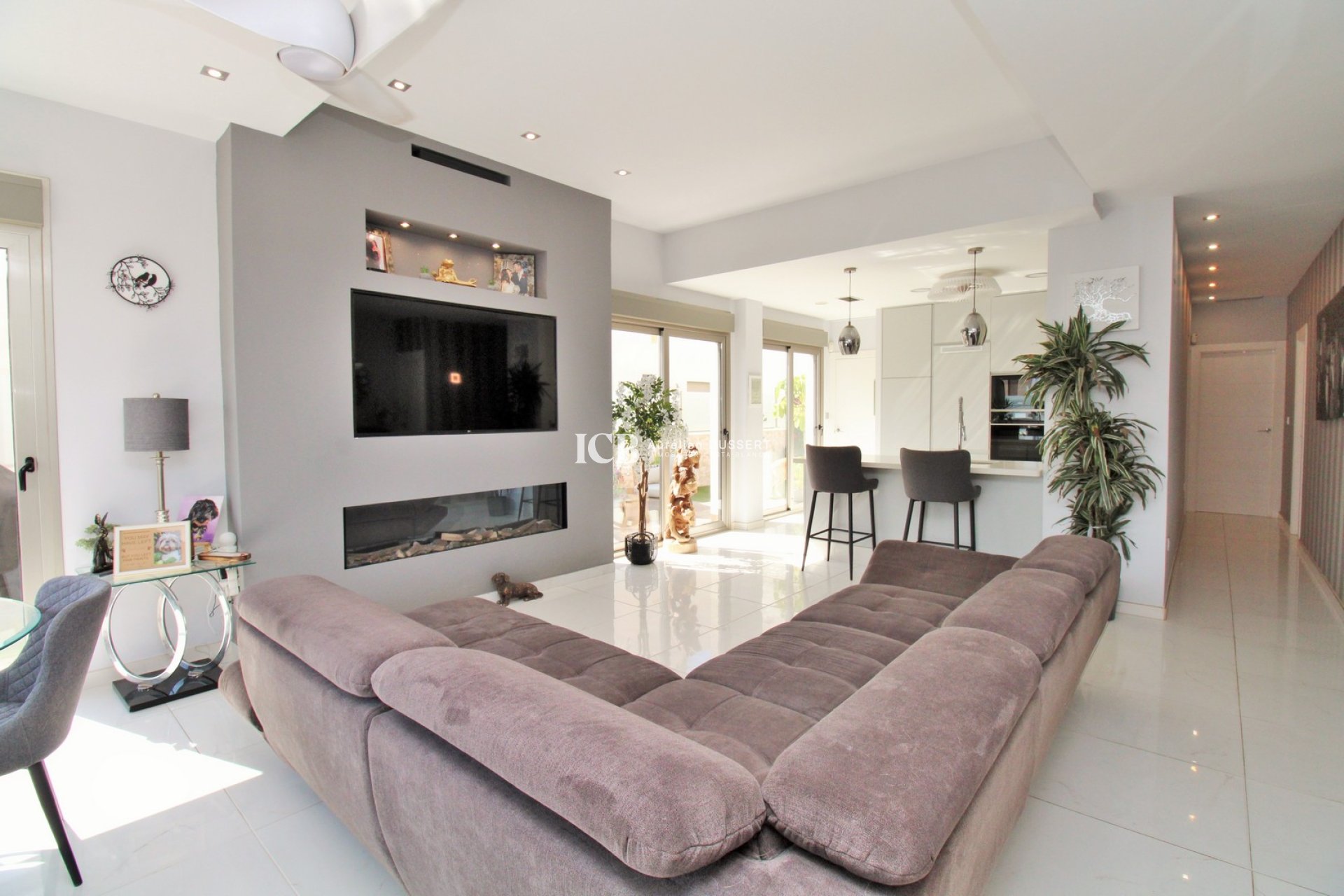 Resale - Villa -
Orihuela Costa - Villamartín