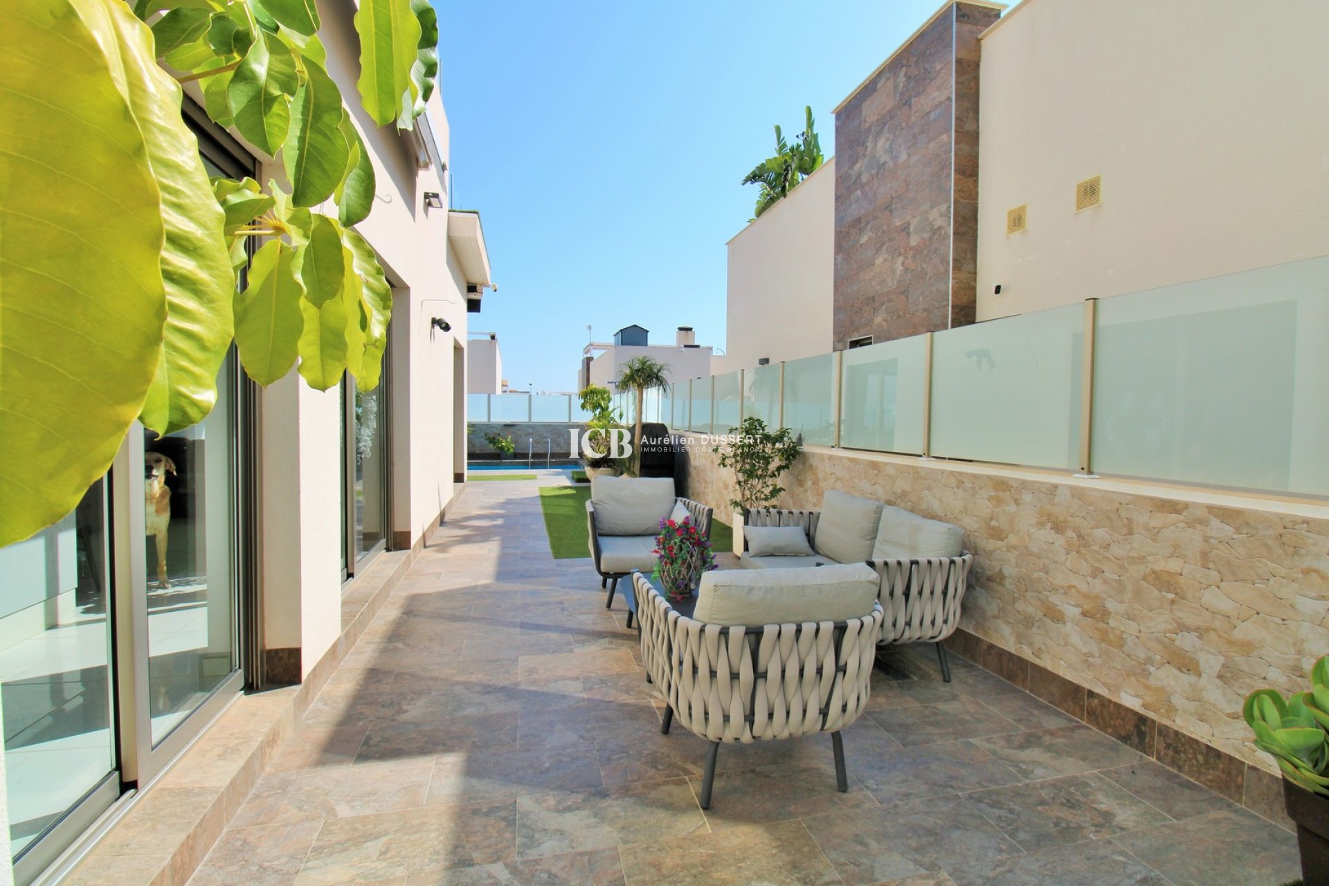 Resale - Villa -
Orihuela Costa - Villamartín