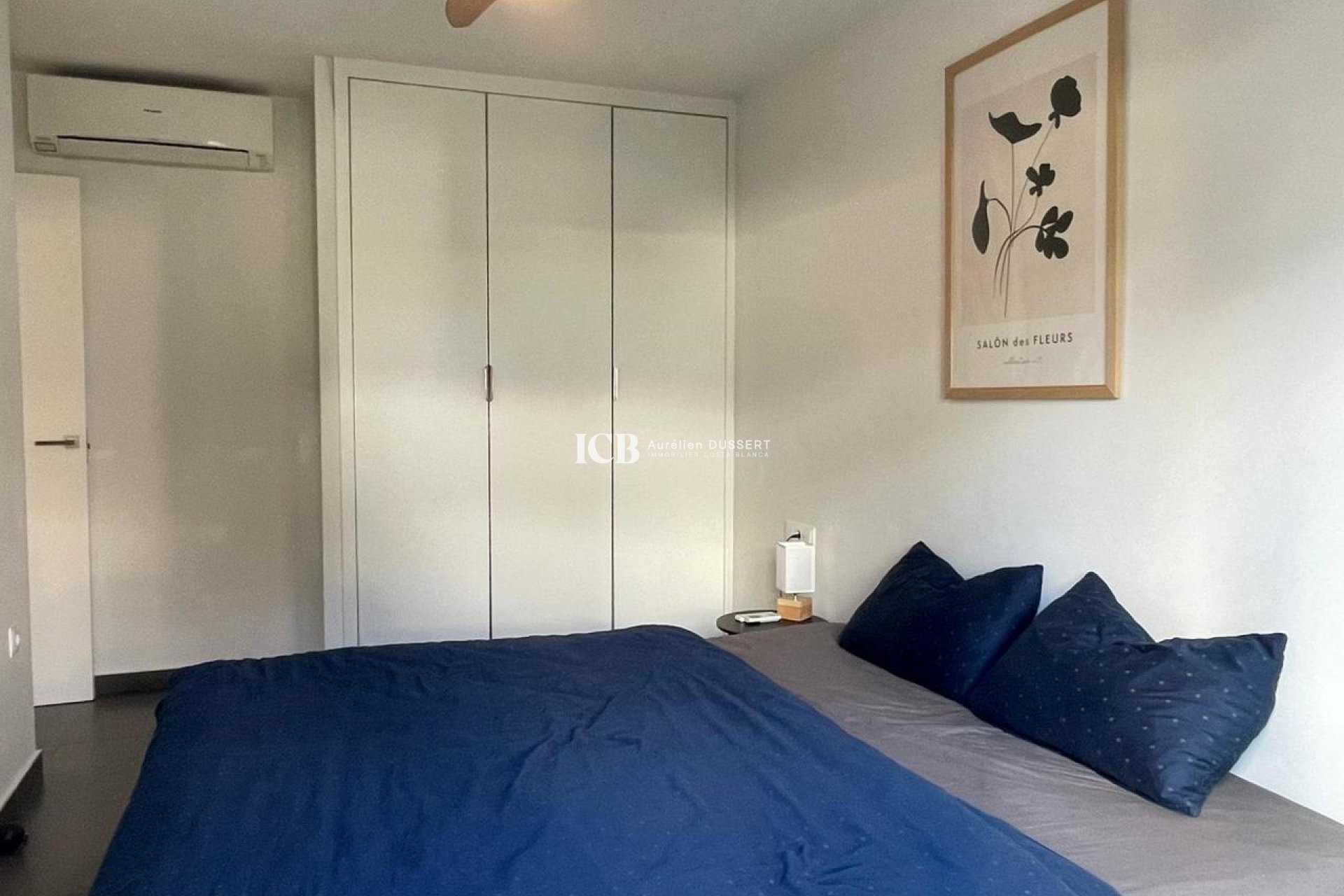 Resale - Villa -
Orihuela Costa - Villamartín