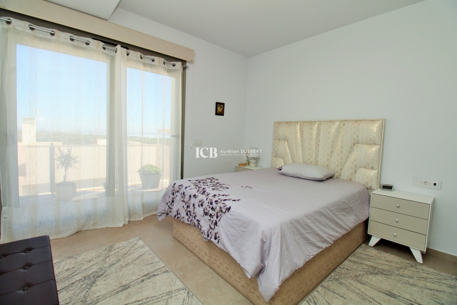 Resale - Villa -
Orihuela Costa - Villamartín
