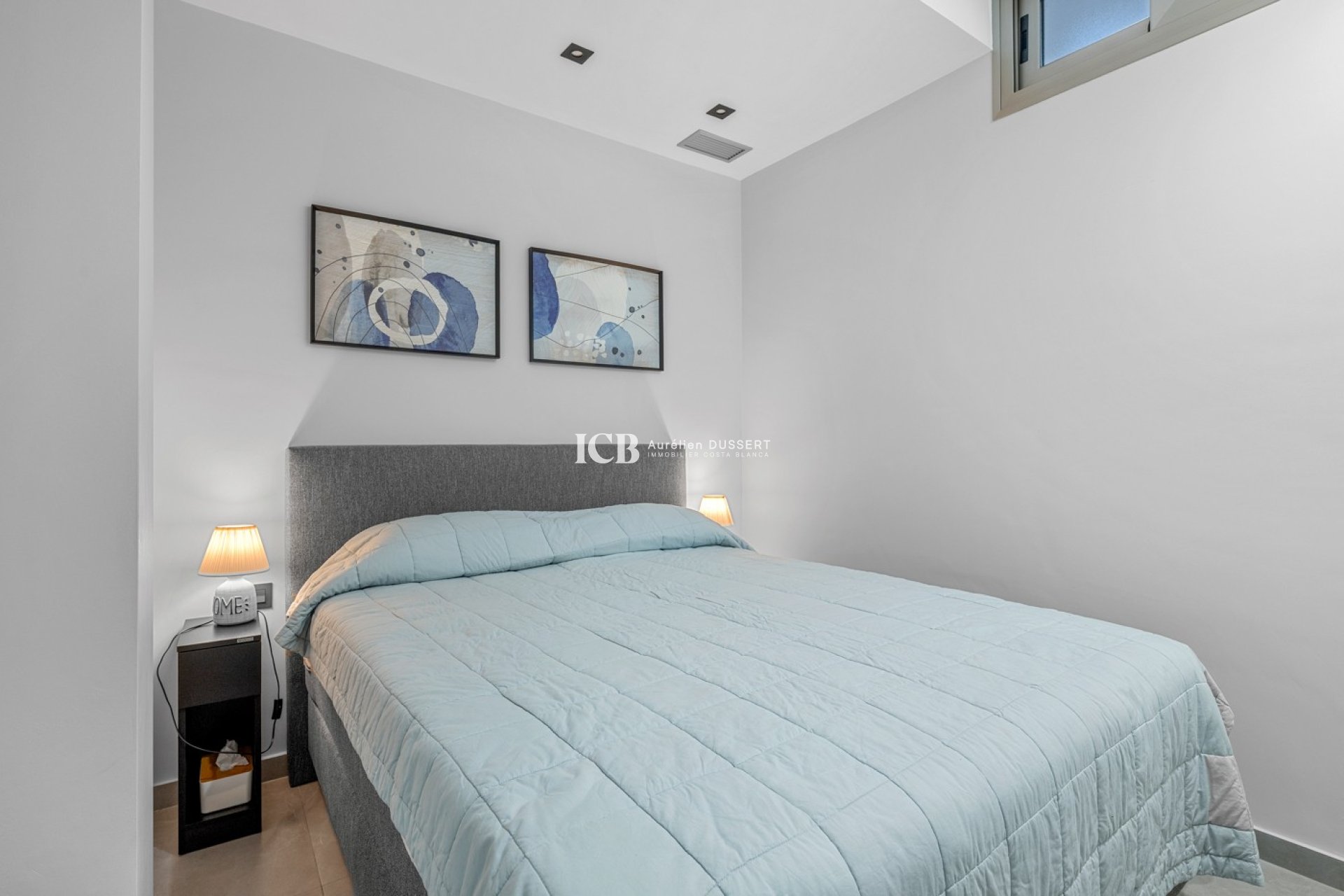 Resale - Villa -
Orihuela Costa - Villamartín