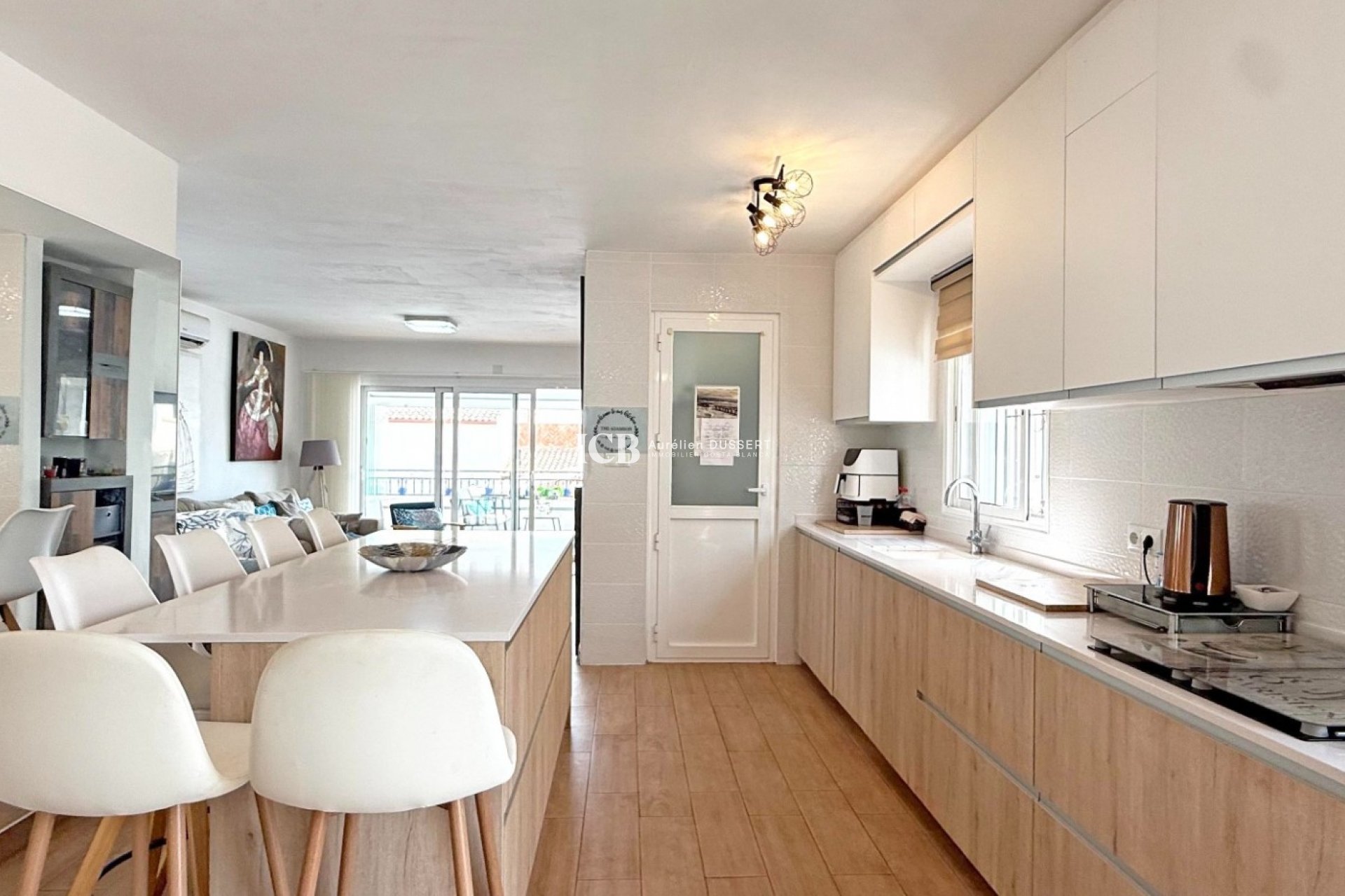 Resale - Villa -
Orihuela Costa - Villamartín