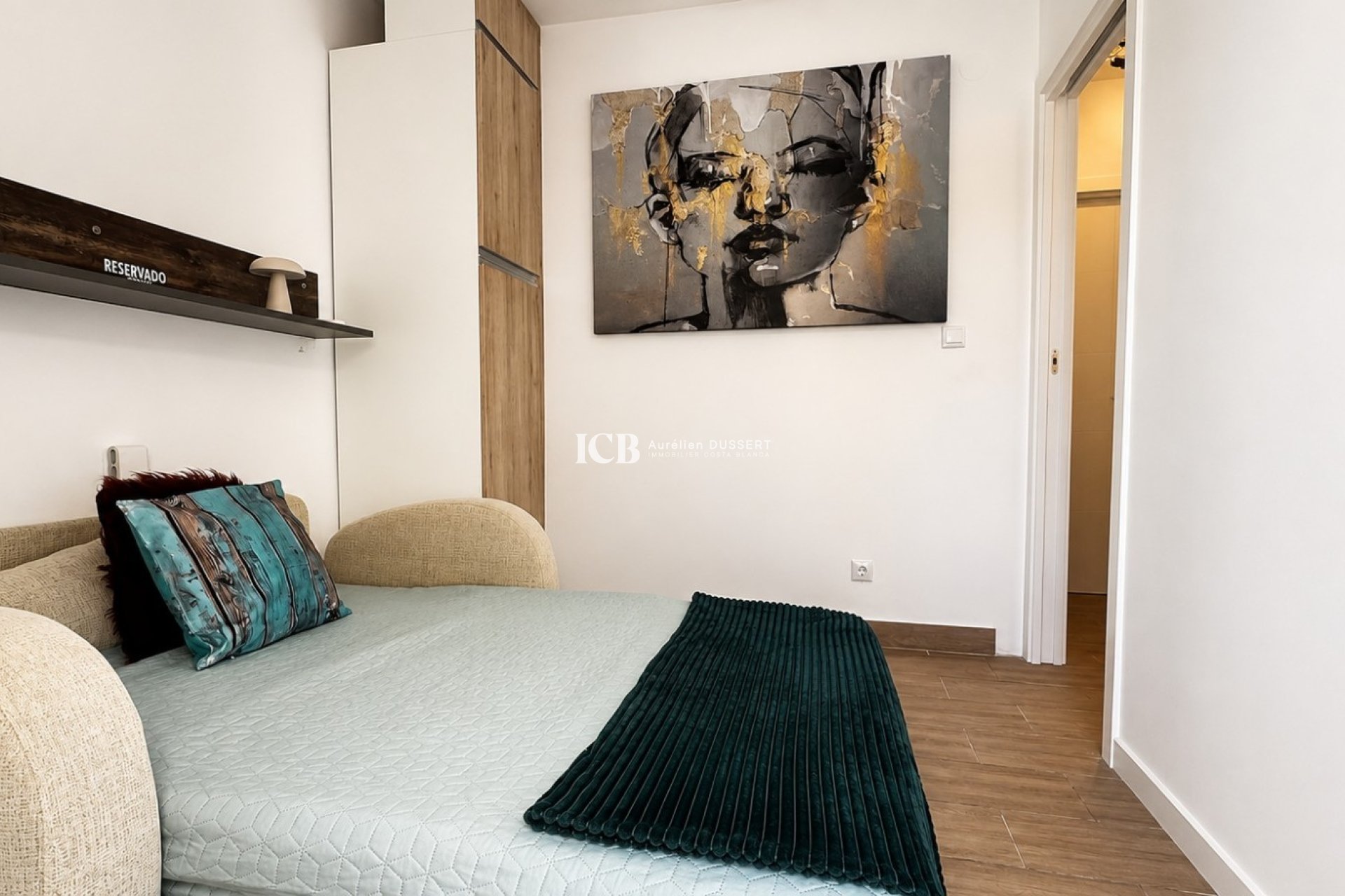 Resale - Villa -
Orihuela Costa - Villamartín