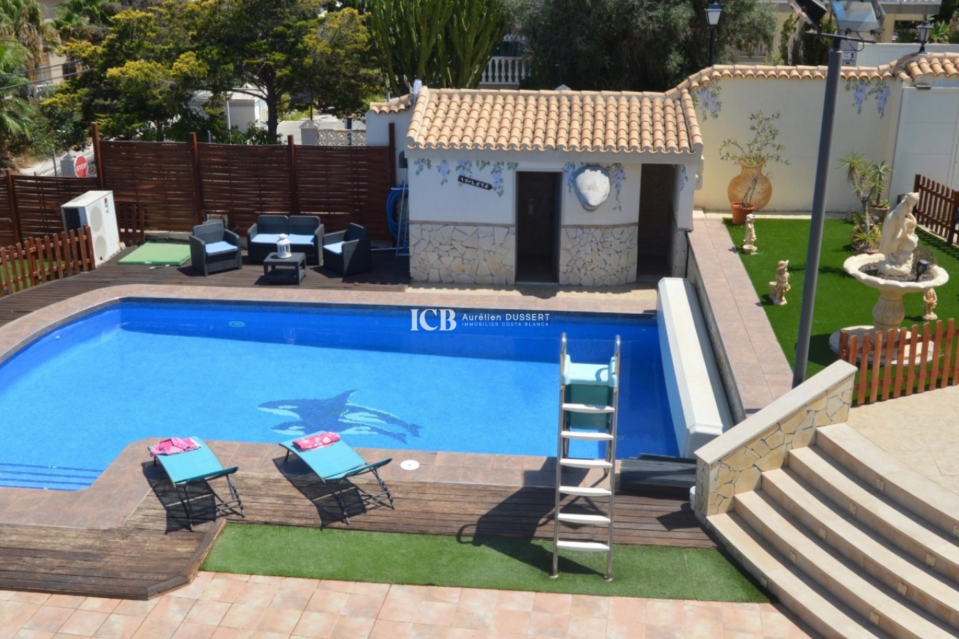 Resale - Villa -
Orihuela Costa - Villamartín