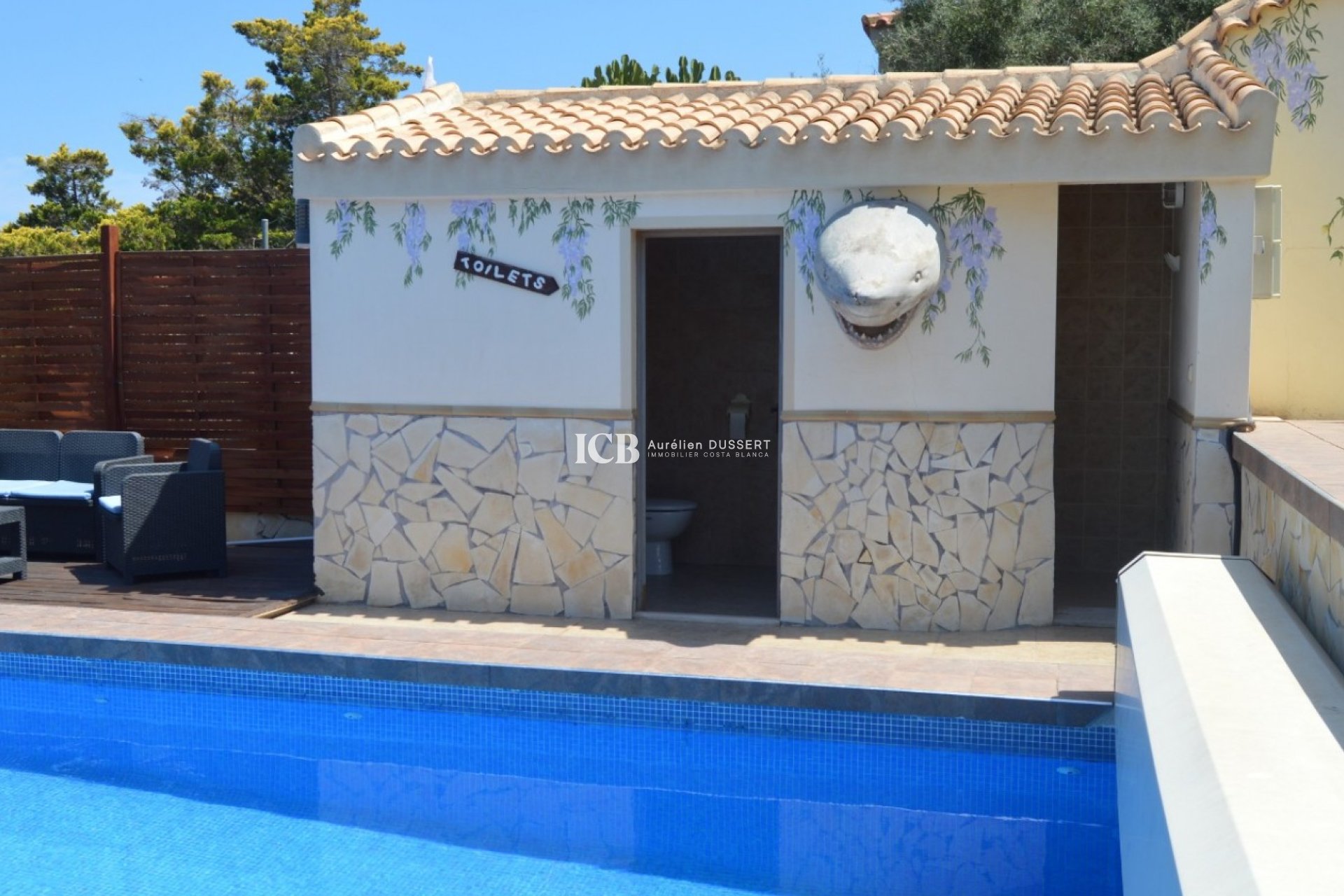 Resale - Villa -
Orihuela Costa - Villamartín