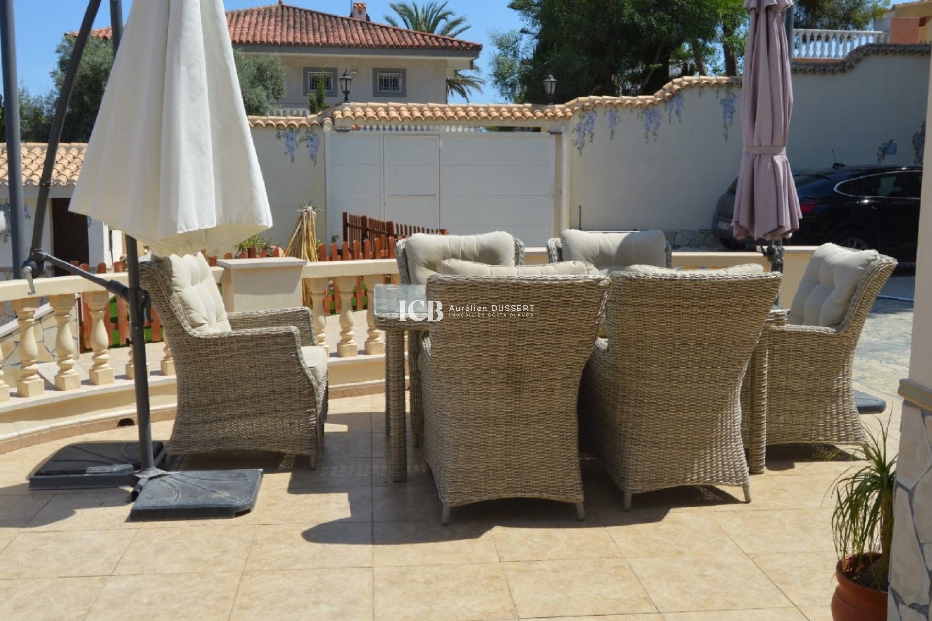 Resale - Villa -
Orihuela Costa - Villamartín