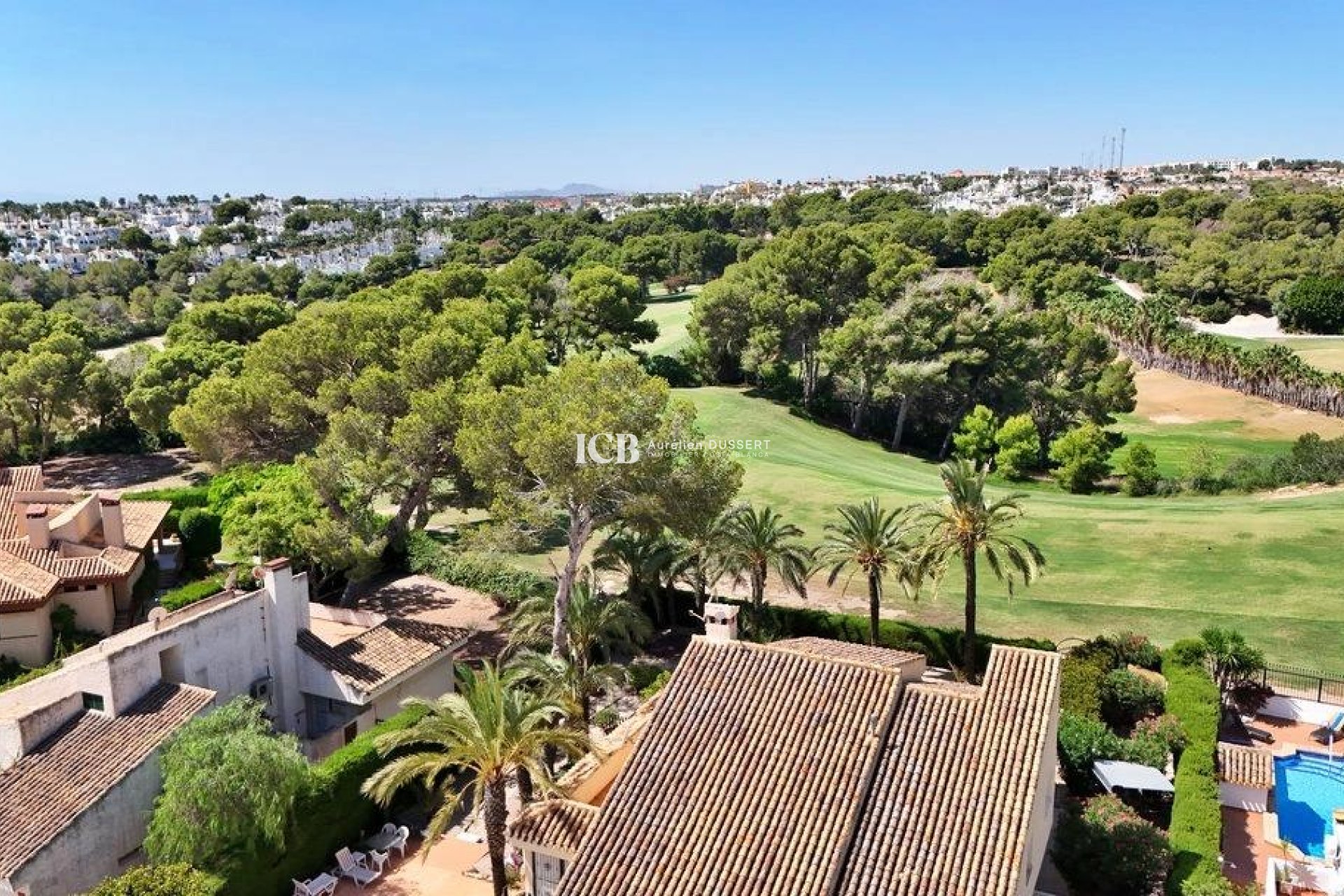 Resale - Villa -
Orihuela Costa