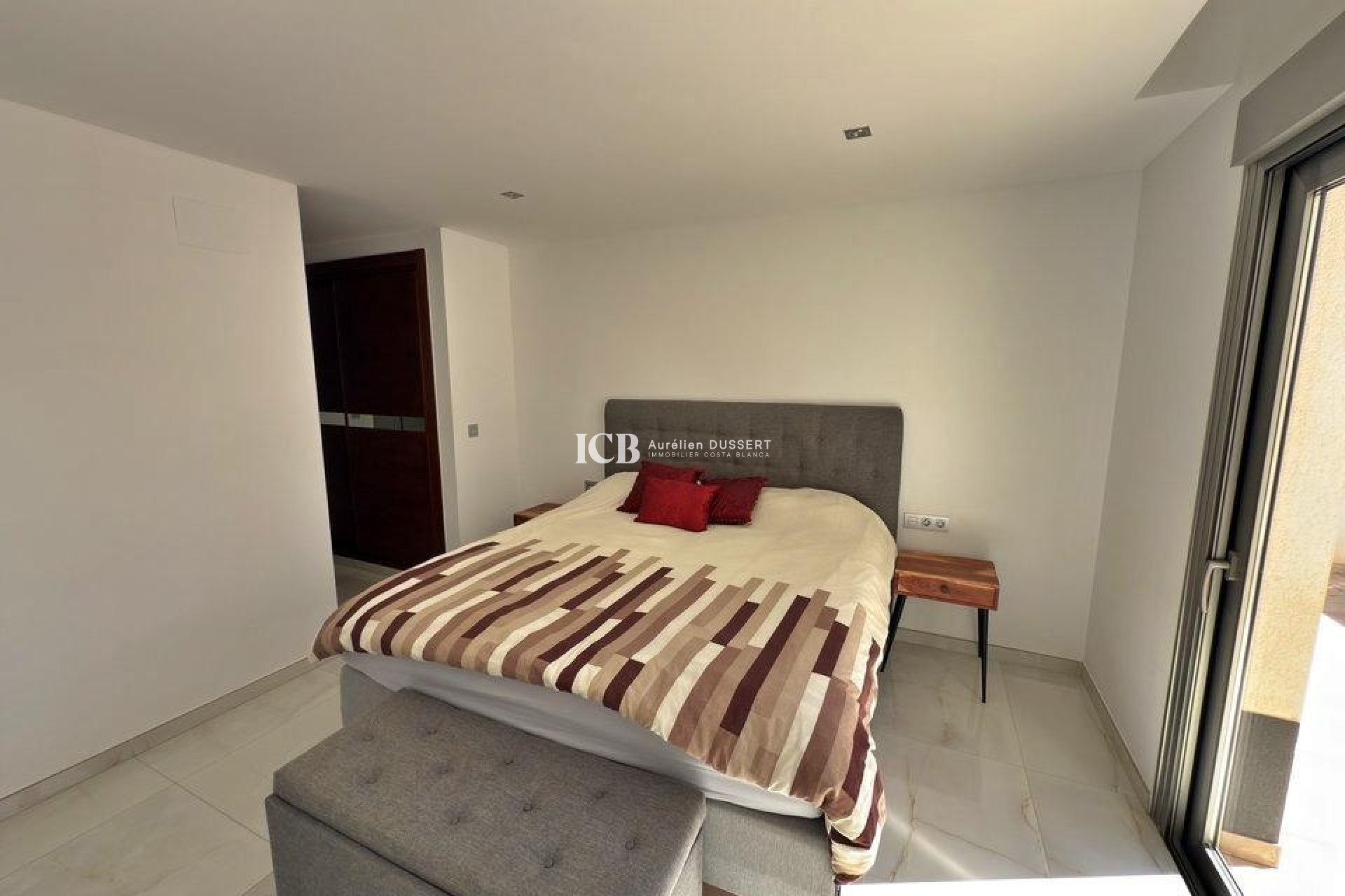 Resale - Villa -
Orihuela Costa