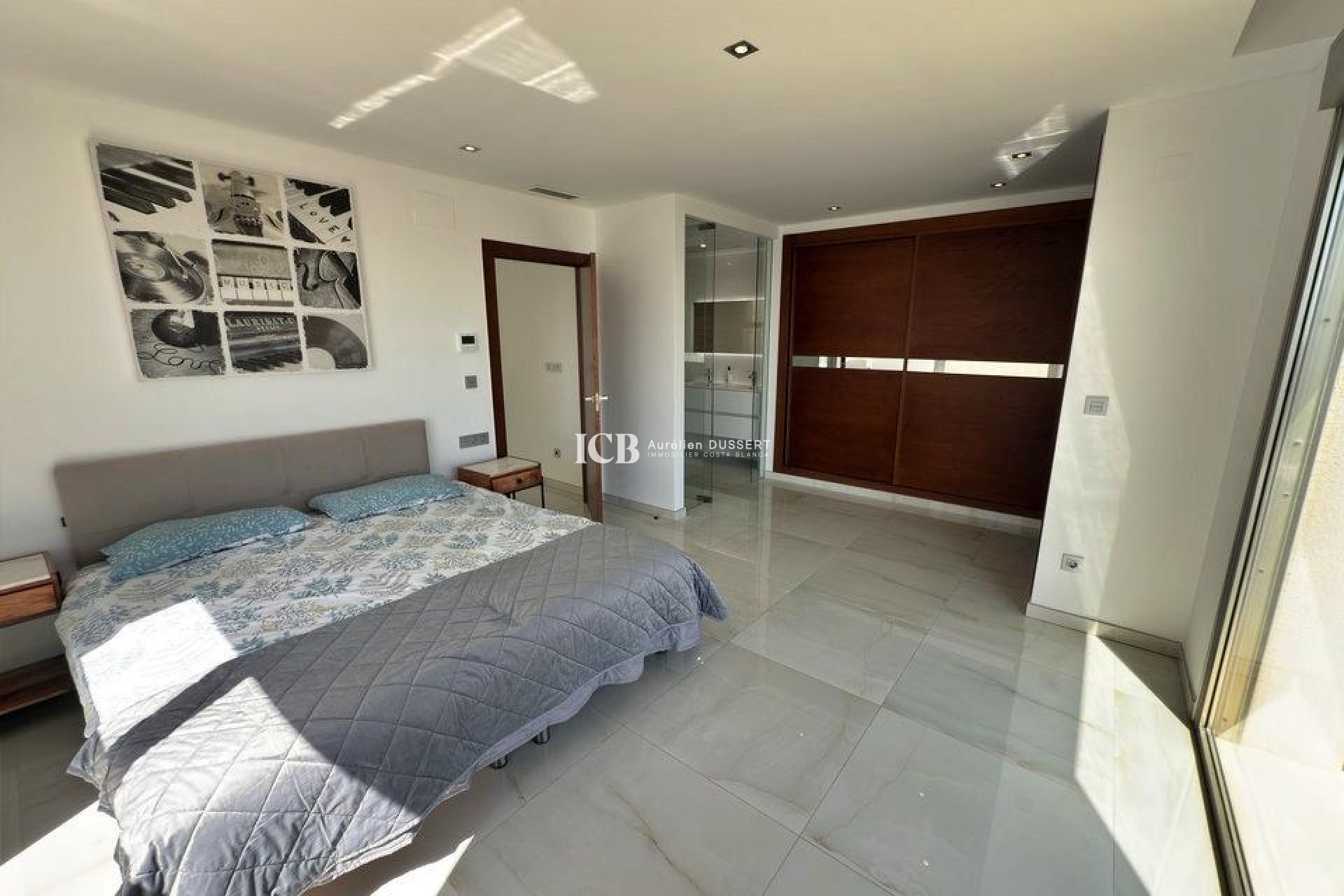 Resale - Villa -
Orihuela Costa