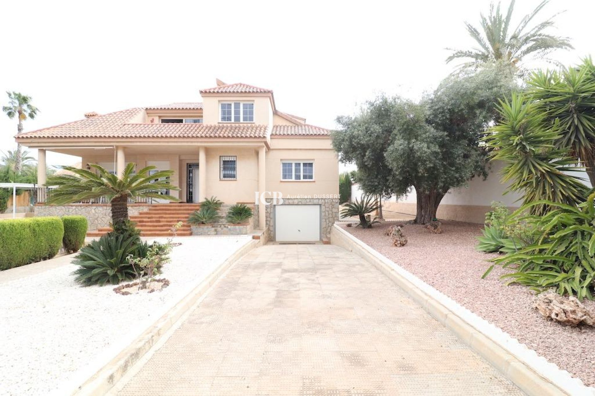 Resale - Villa -
Pilar de la Horadada - RioMar