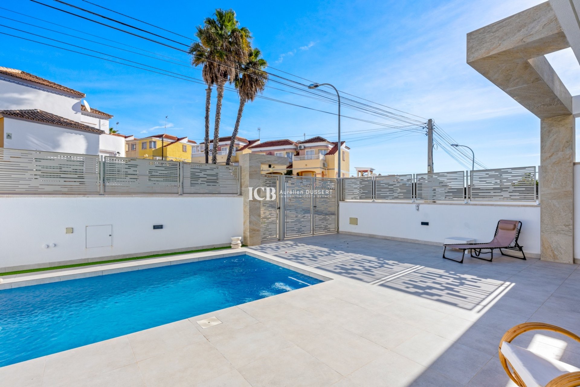 Resale - Villa -
San Miguel de Salinas - El Galan