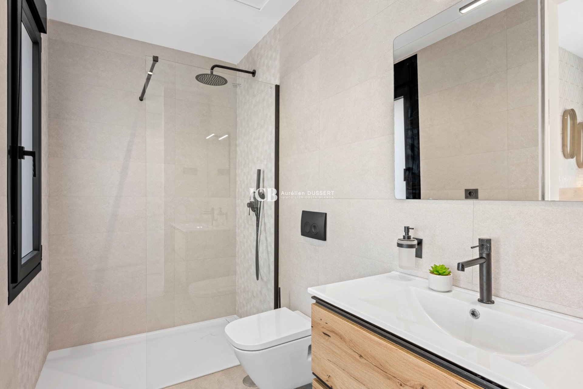 Resale - Villa -
San Miguel de Salinas - El Galan