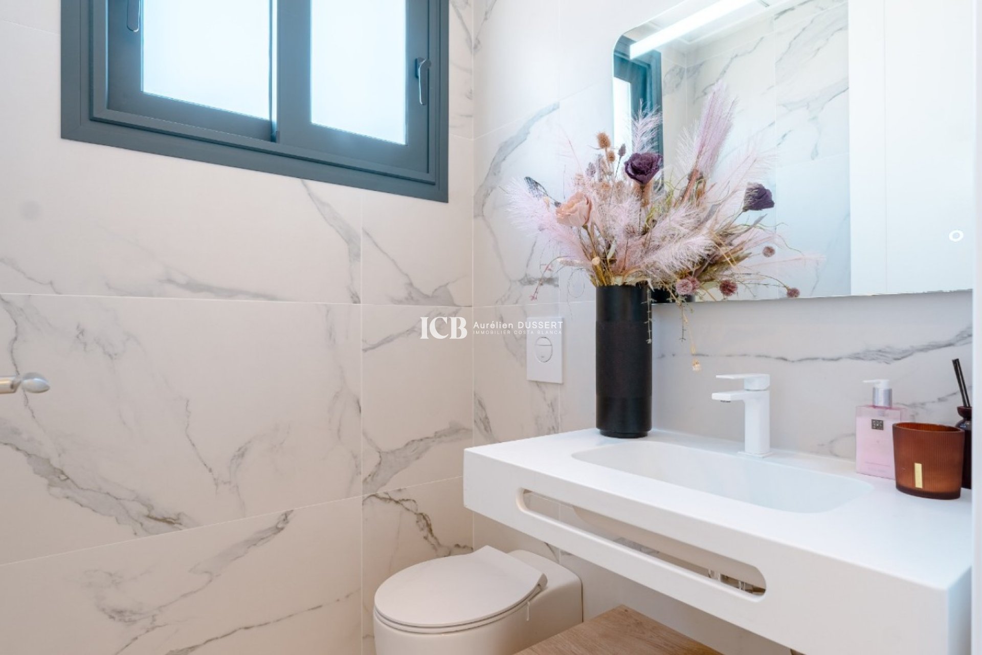 Resale - Villa -
San Miguel de Salinas - Urbanizaciones