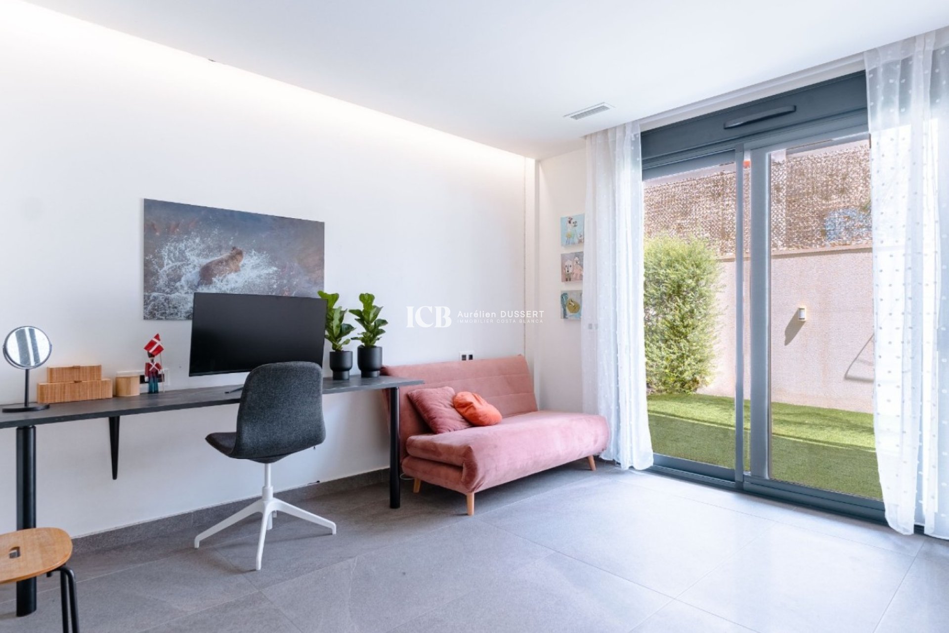 Resale - Villa -
San Miguel de Salinas - Urbanizaciones