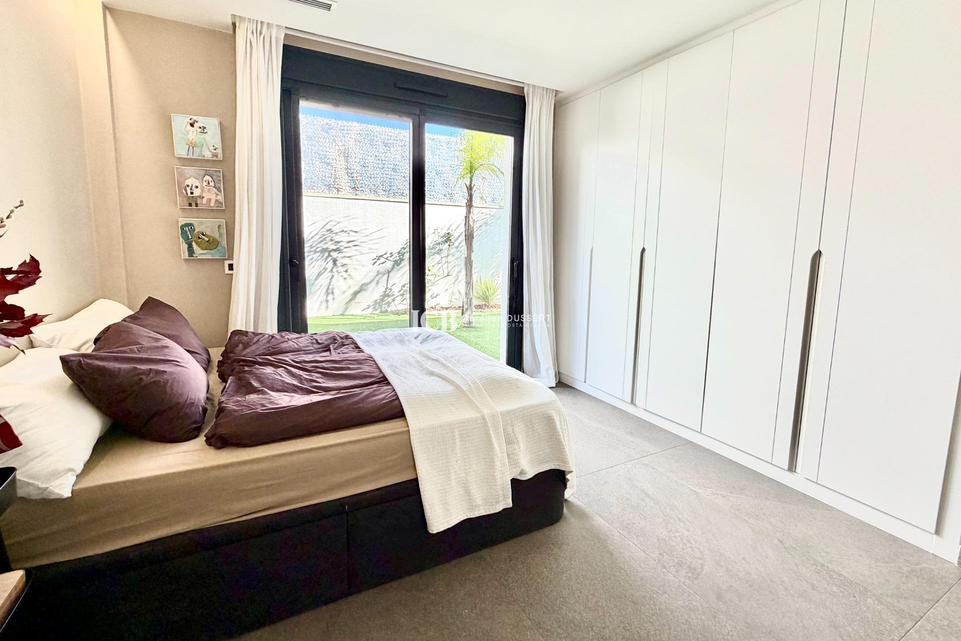 Resale - Villa -
San Miguel de Salinas