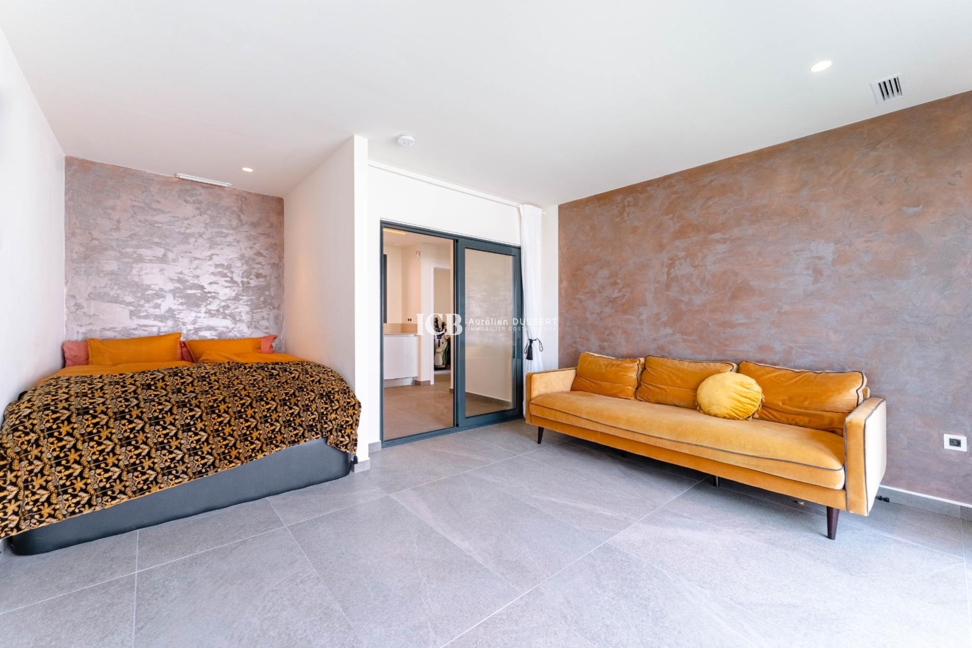 Resale - Villa -
San Miguel de Salinas