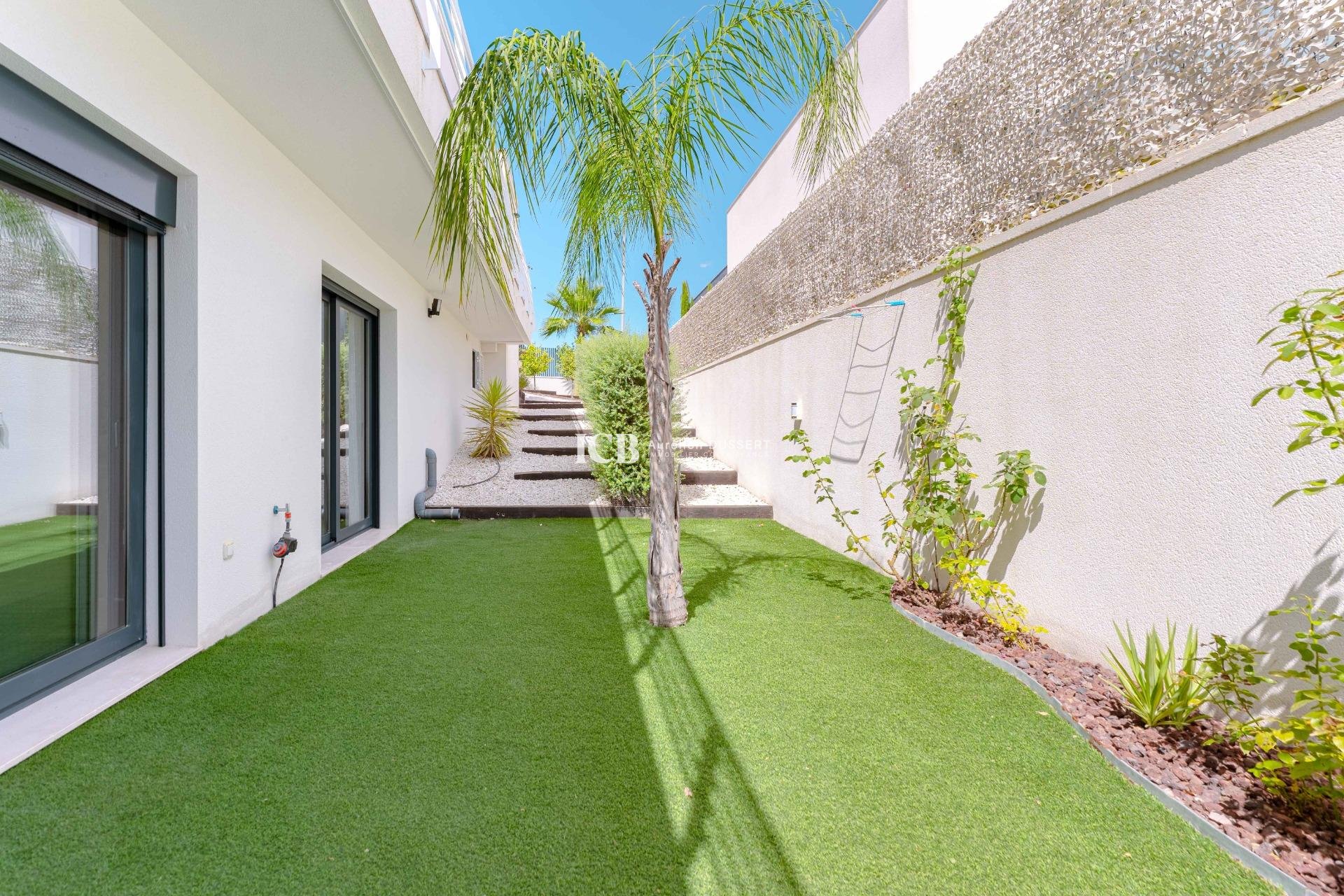 Resale - Villa -
San Miguel de Salinas