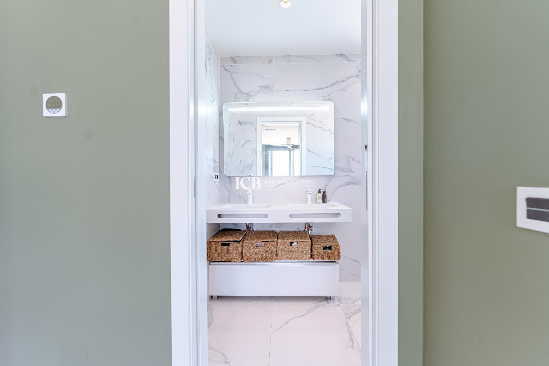 Resale - Villa -
San Miguel de Salinas