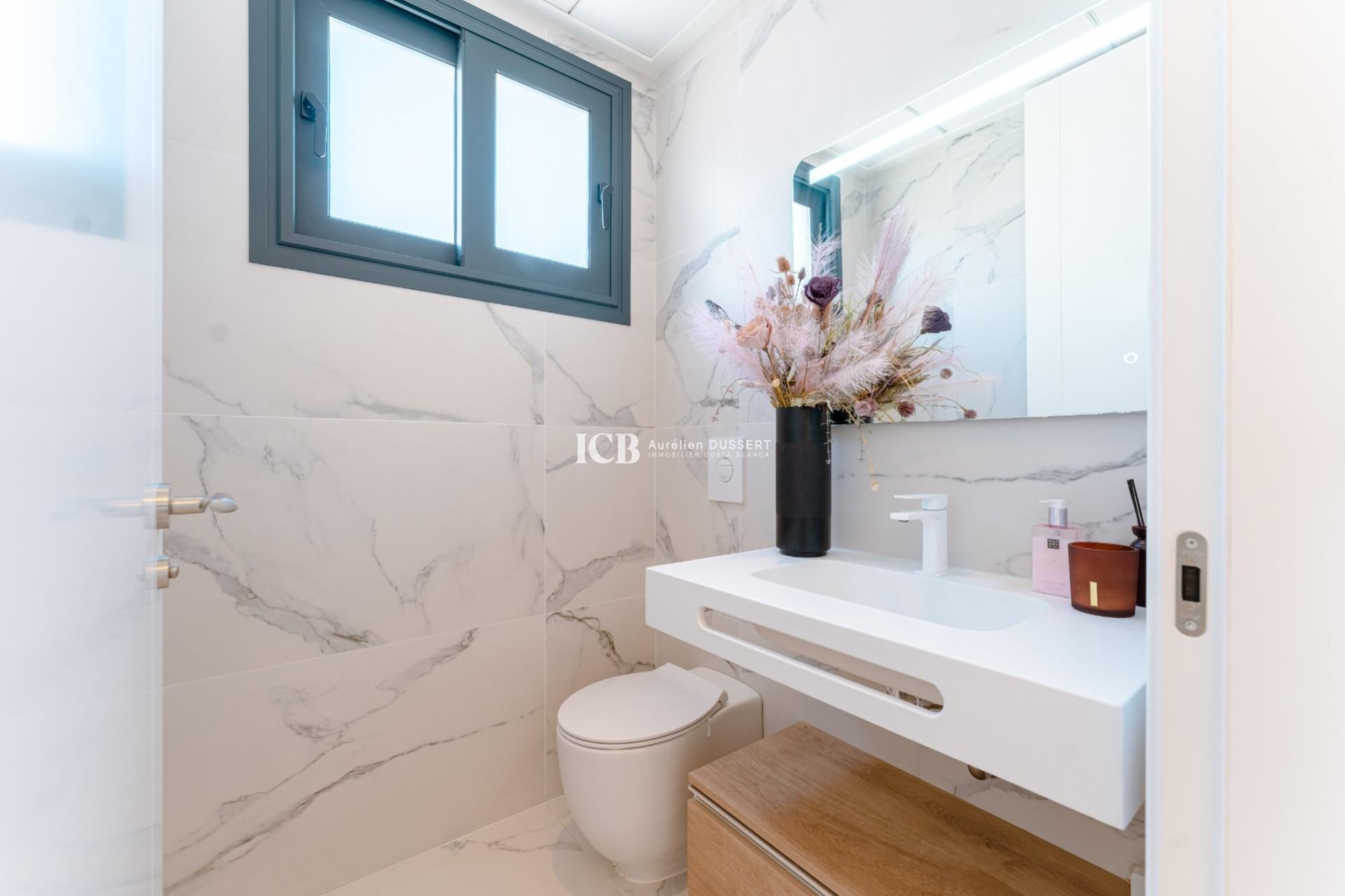 Resale - Villa -
San Miguel de Salinas