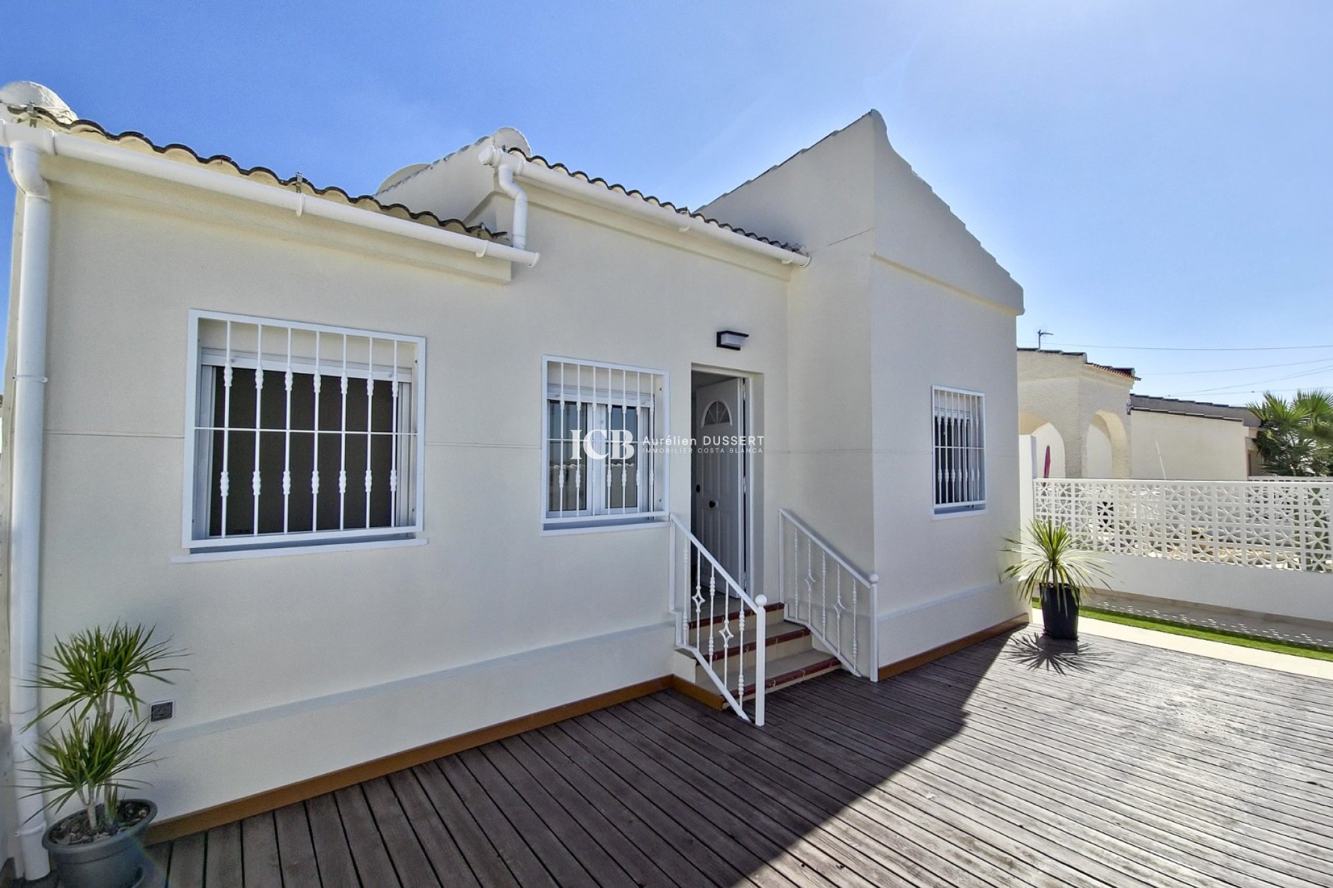 Resale - Villa -
Torrevieja - La Siesta - El Salado -  Torreta