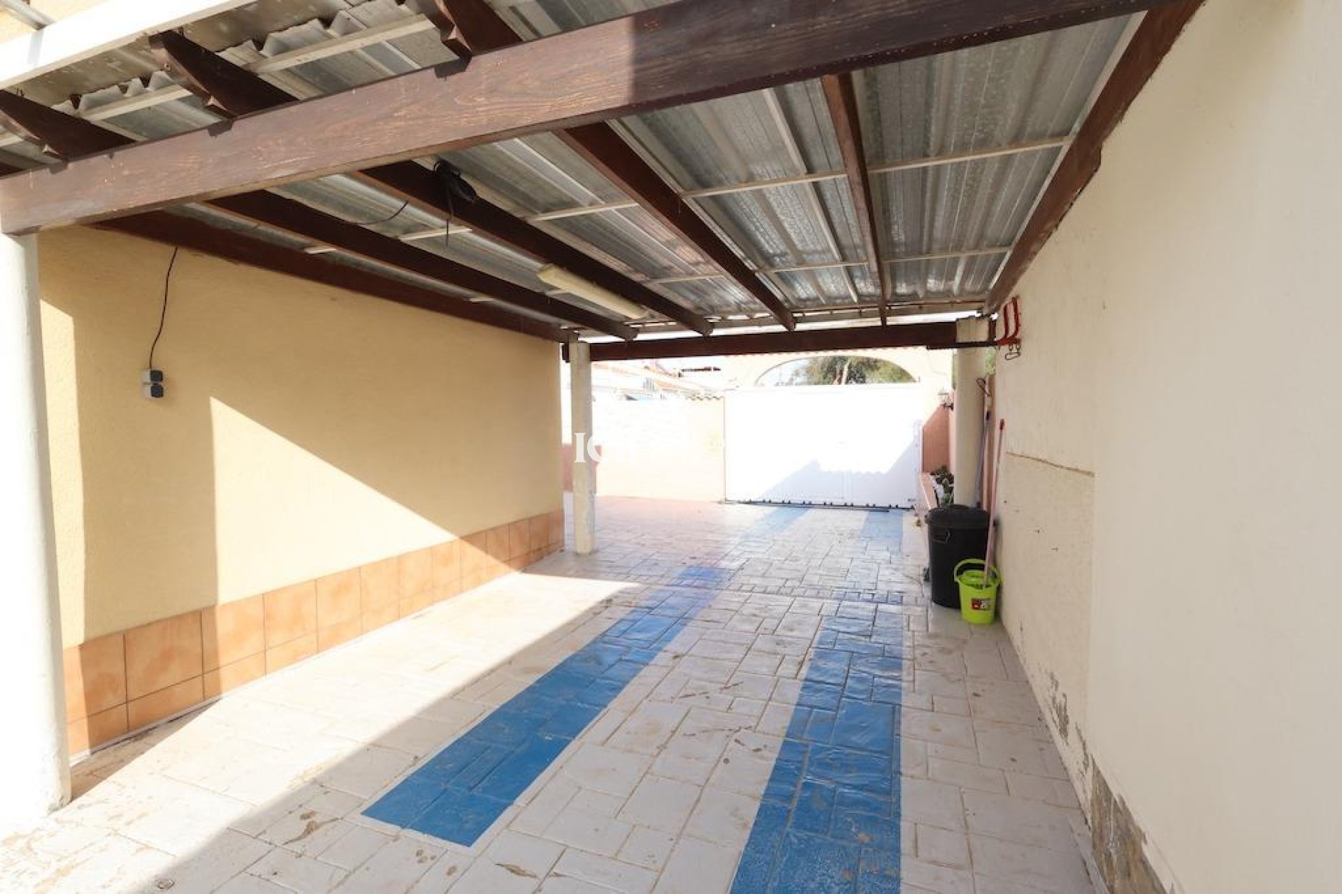 Resale - Villa -
Torrevieja - La Siesta - El Salado - Torreta