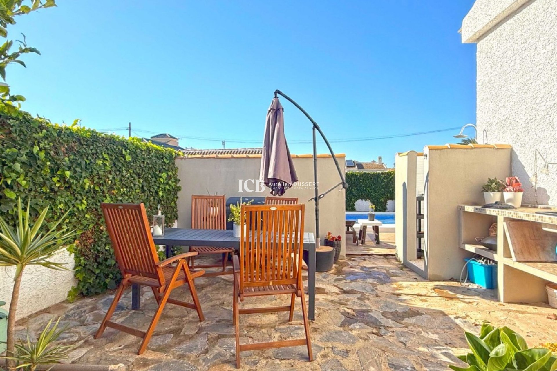 Resale - Villa -
Torrevieja - La Siesta - El Salado -  Torreta