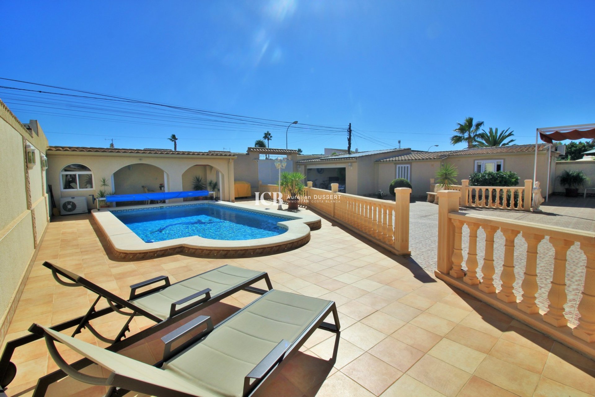 Resale - Villa -
Torrevieja - La siesta