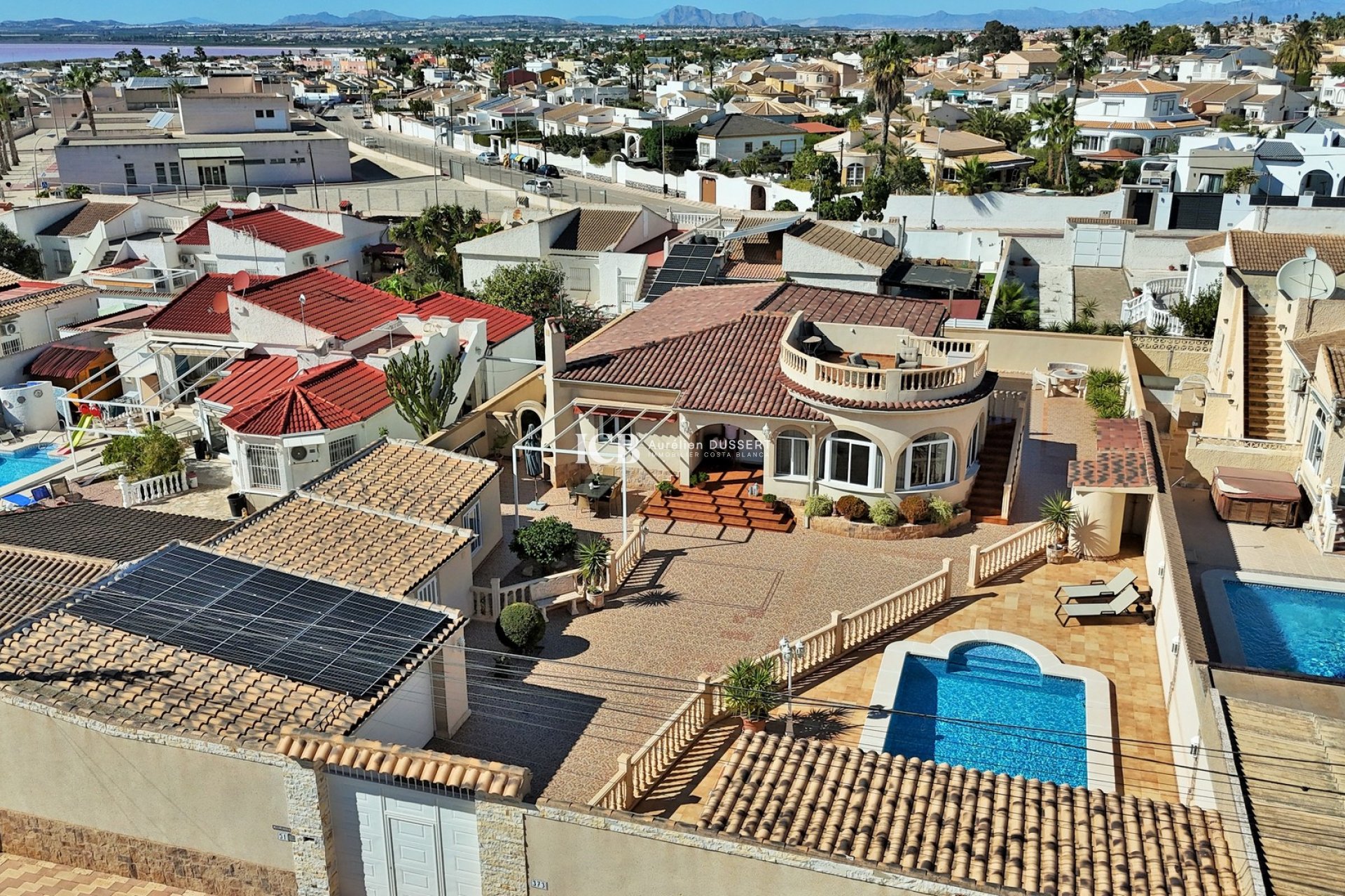 Resale - Villa -
Torrevieja - La siesta