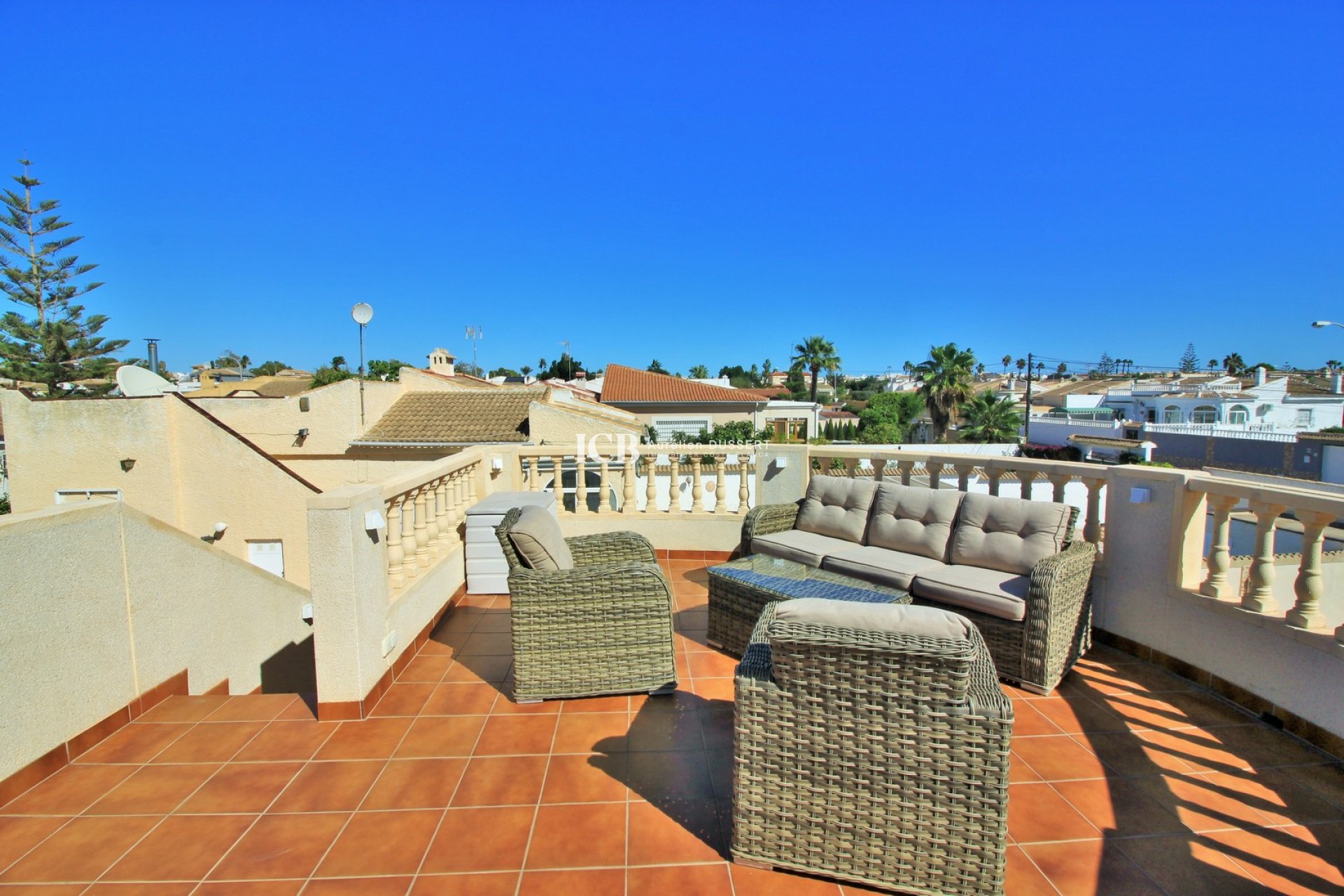 Resale - Villa -
Torrevieja - La siesta