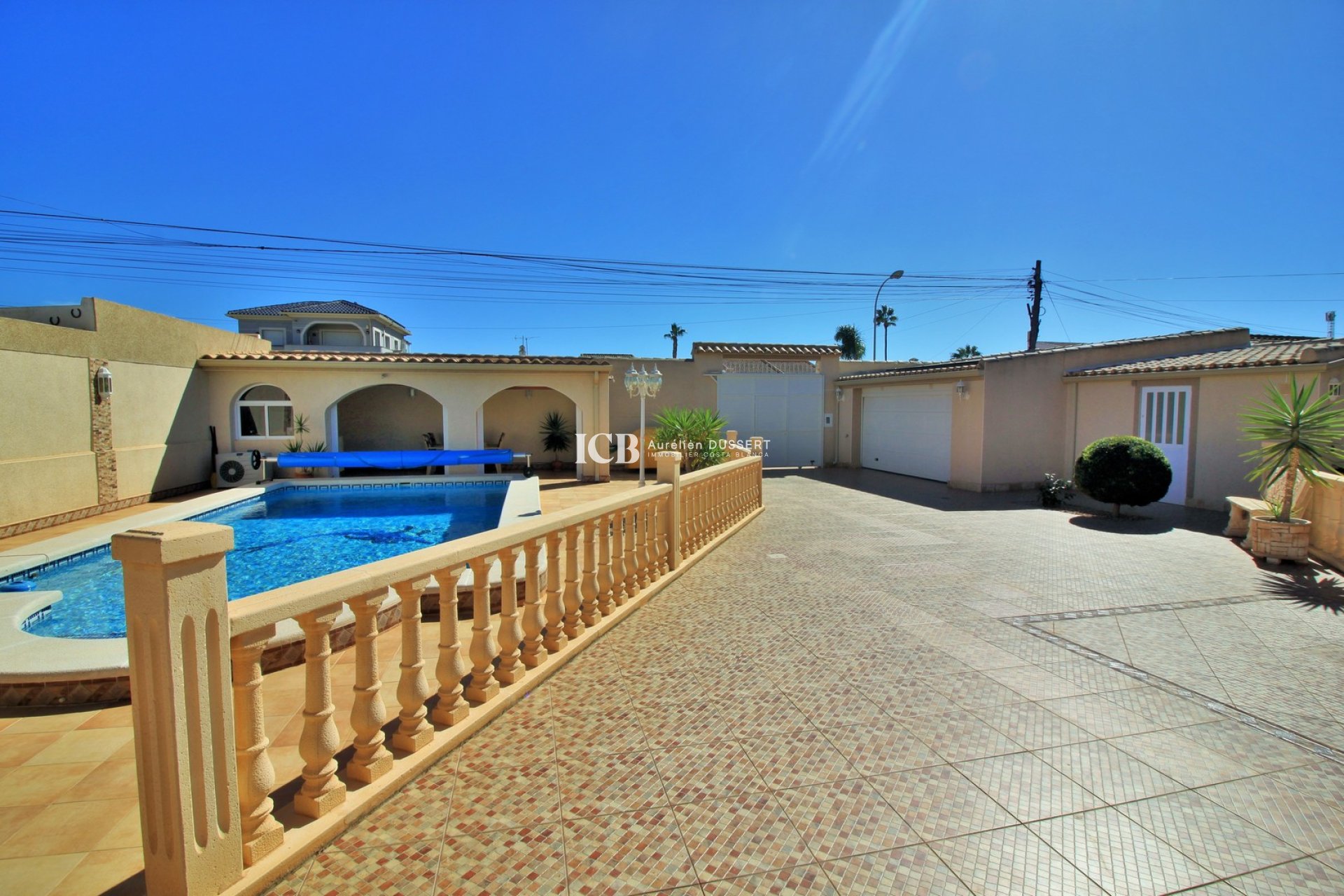 Resale - Villa -
Torrevieja - La siesta