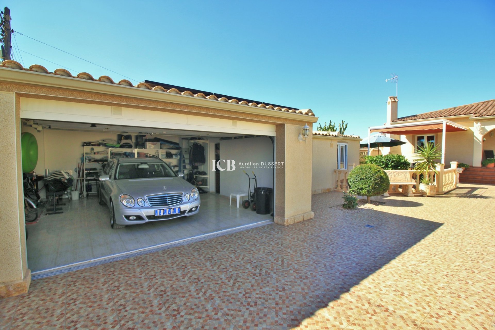 Resale - Villa -
Torrevieja - La siesta