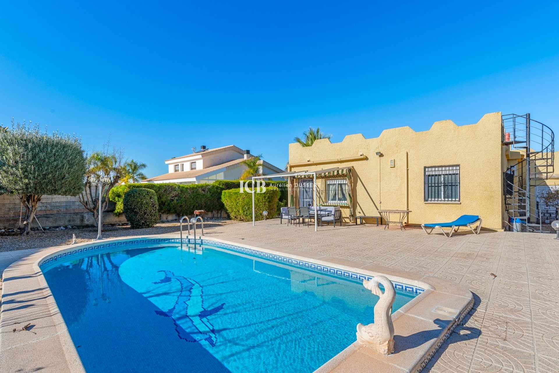 Resale - Villa -
Torrevieja - La siesta