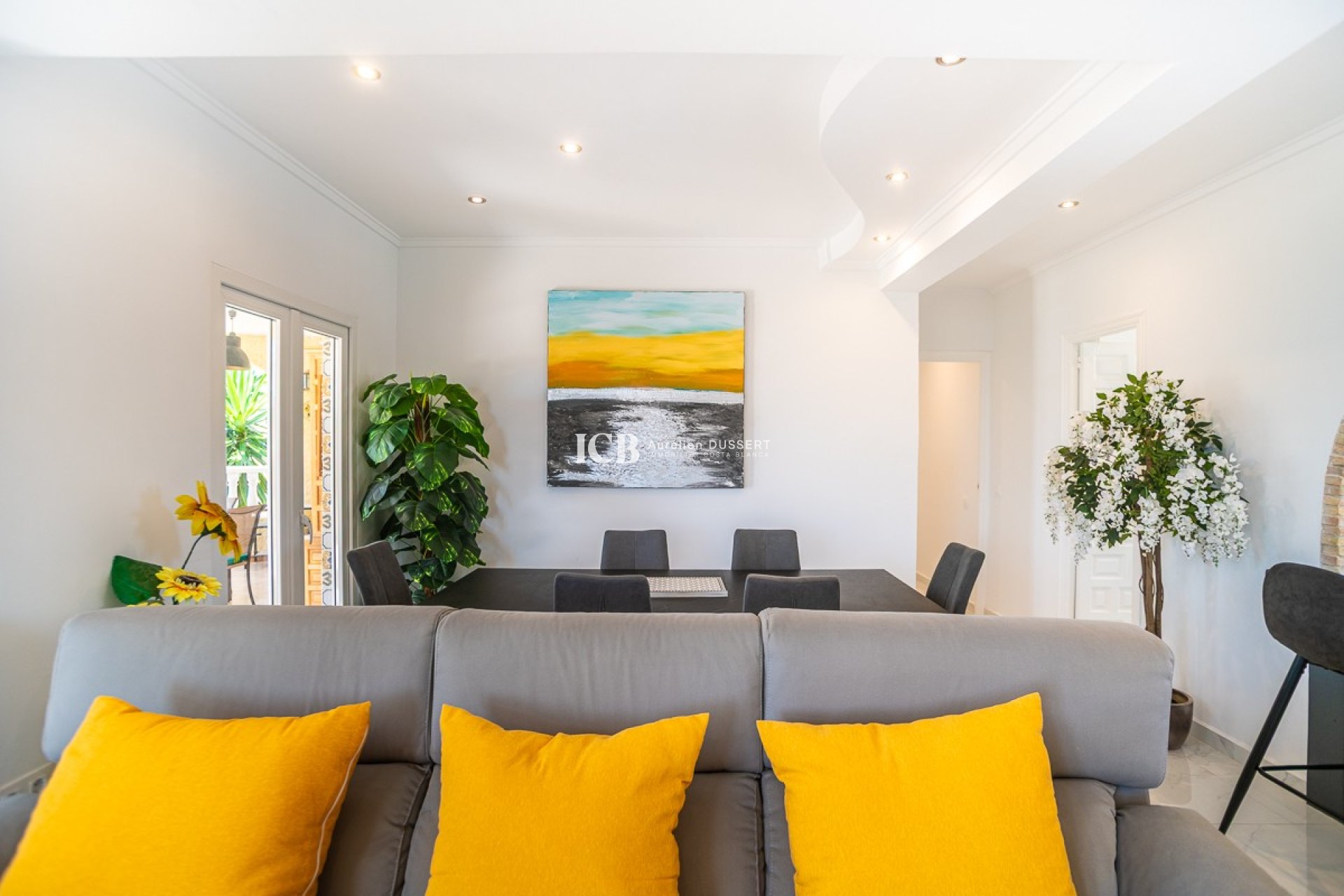 Resale - Villa -
Torrevieja - La Siesta